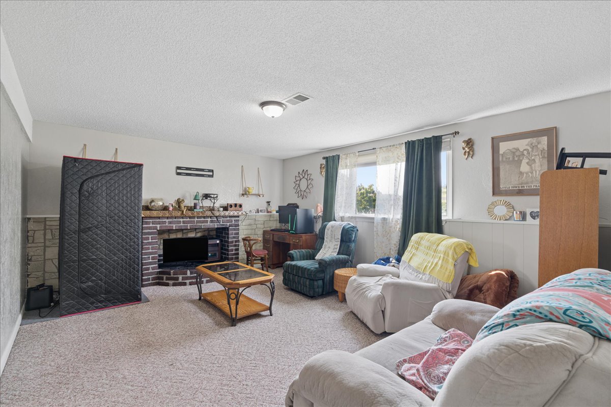 1127 Avenue C Nw Property Photo 13