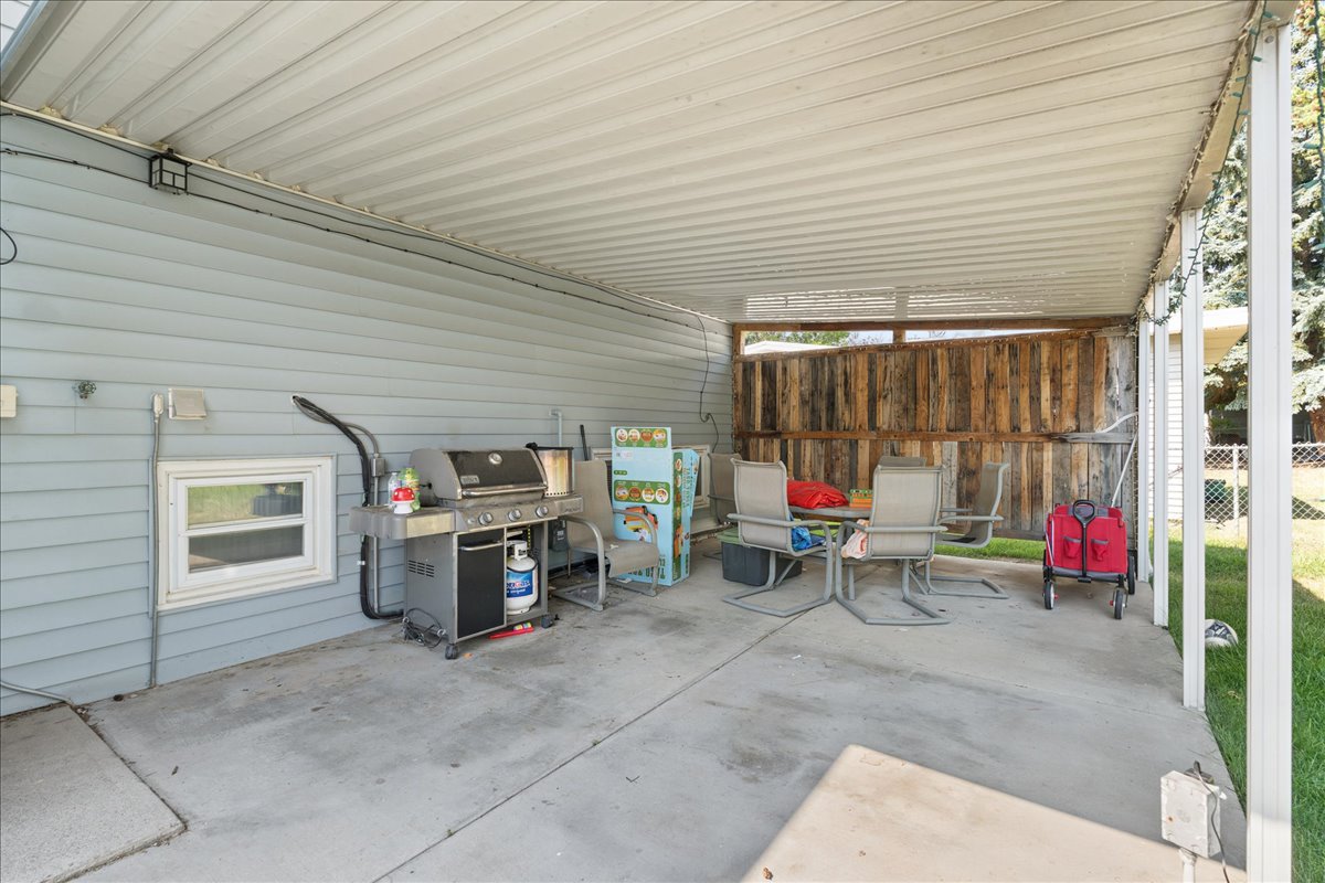 1127 Avenue C Nw Property Photo 26