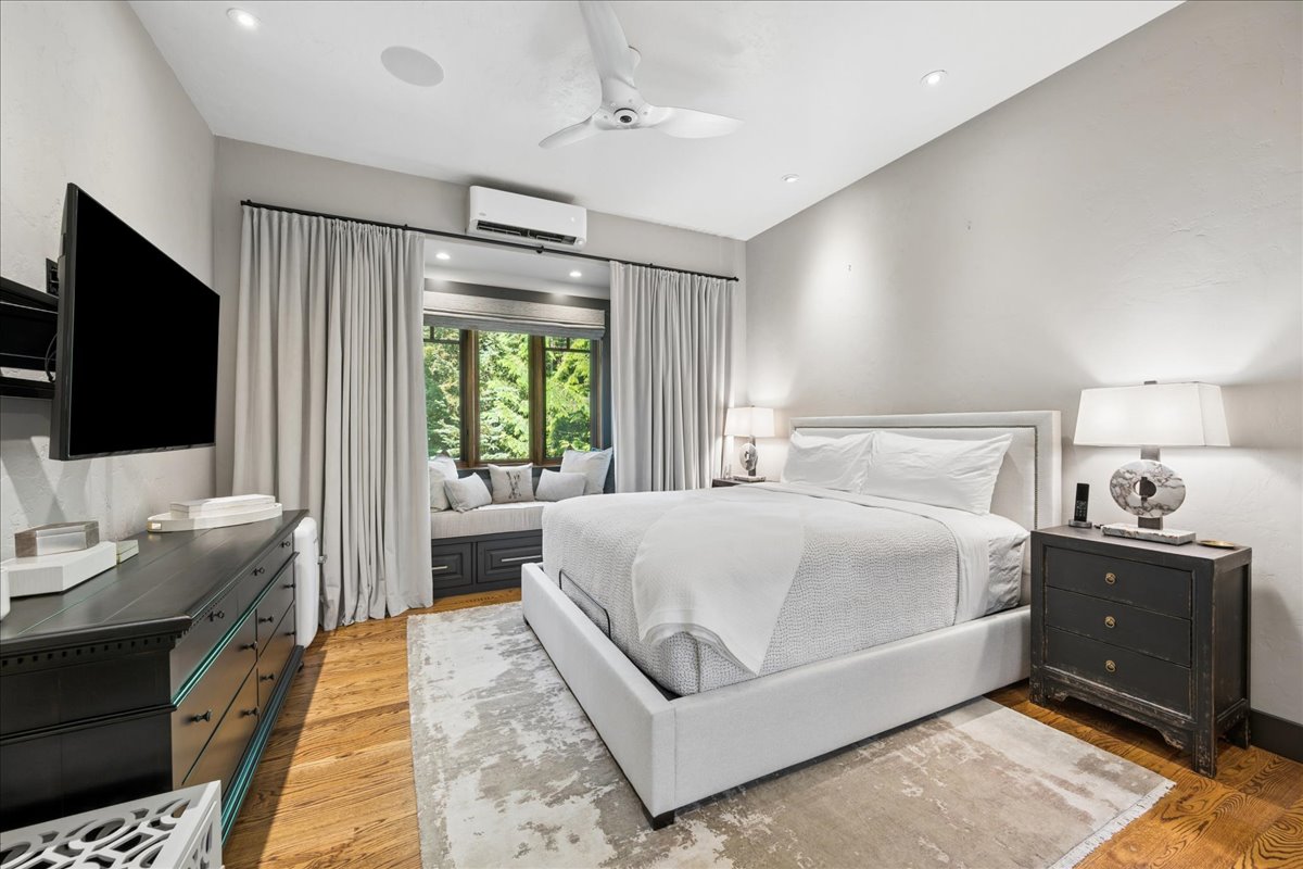 30076065 Property Photo 15