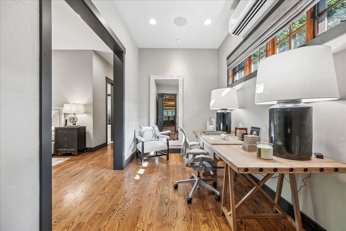 30076065 Property Photo 16