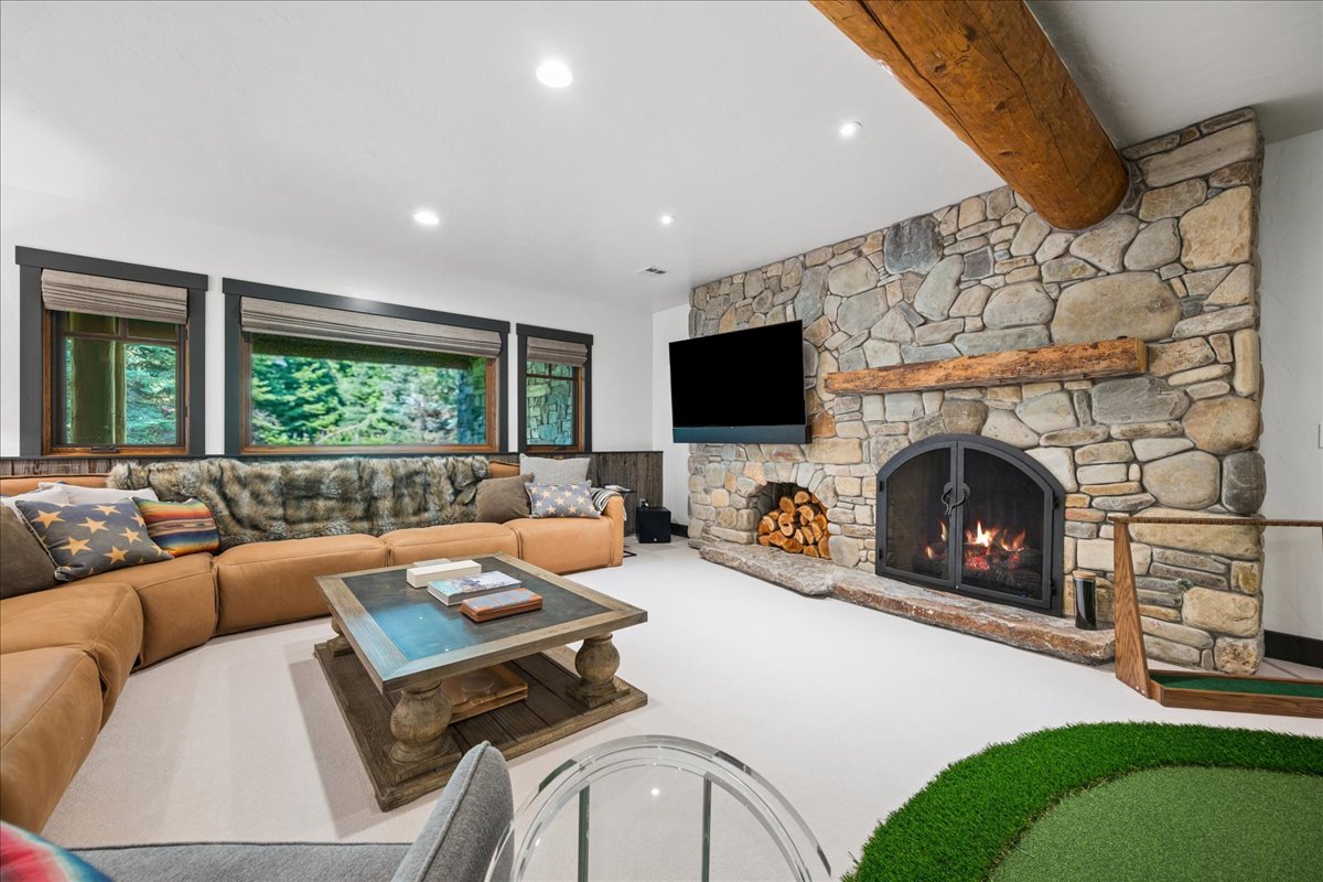 30076065 Property Photo 26
