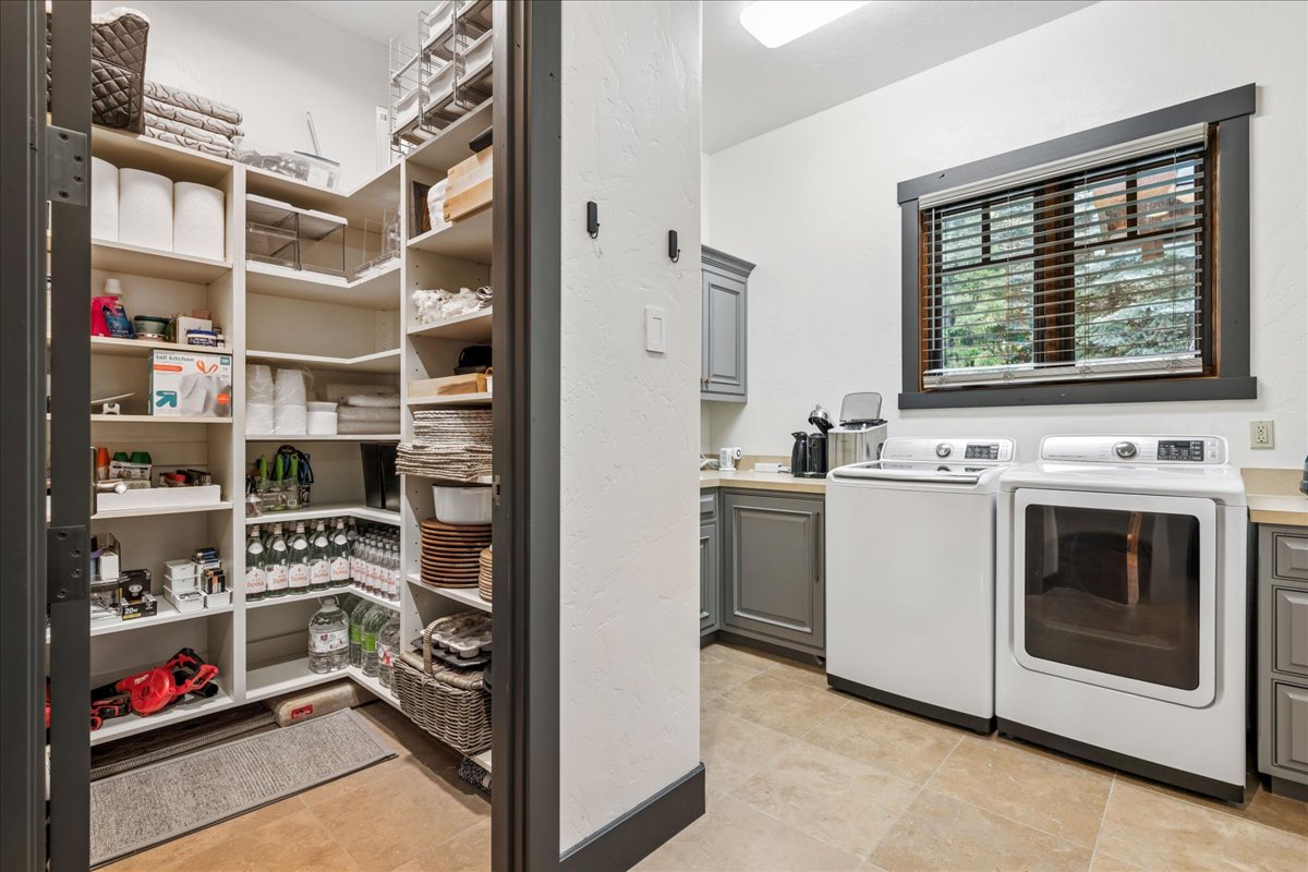 30076065 Property Photo 31