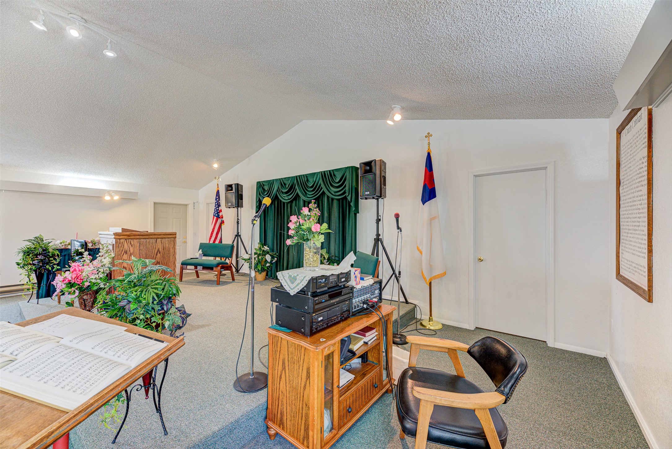 8279 Avocet Drive Property Photo 12
