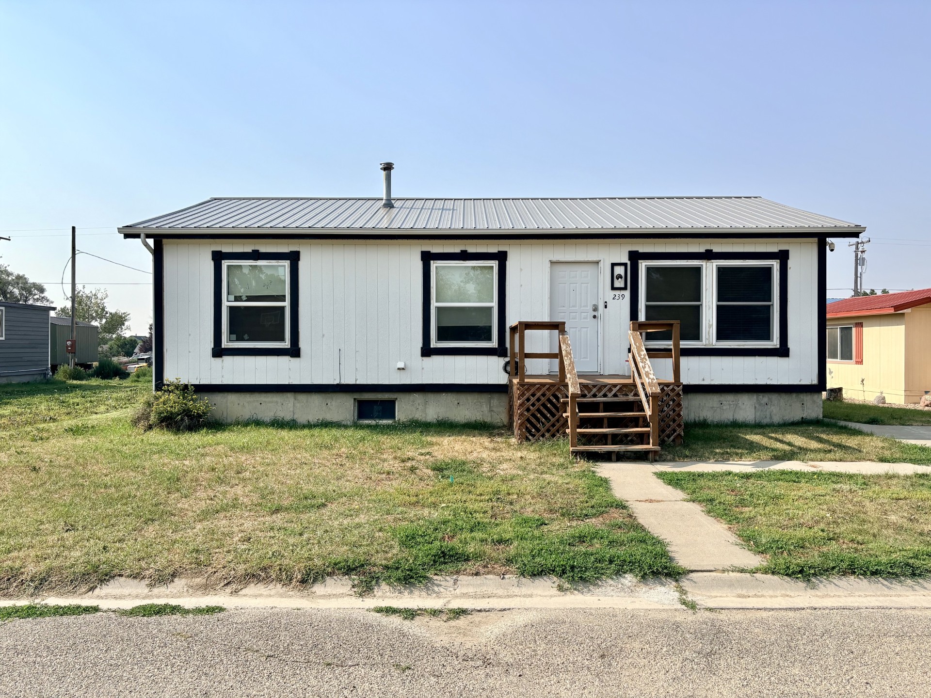 239 W Jackson Avenue Property Photo 3