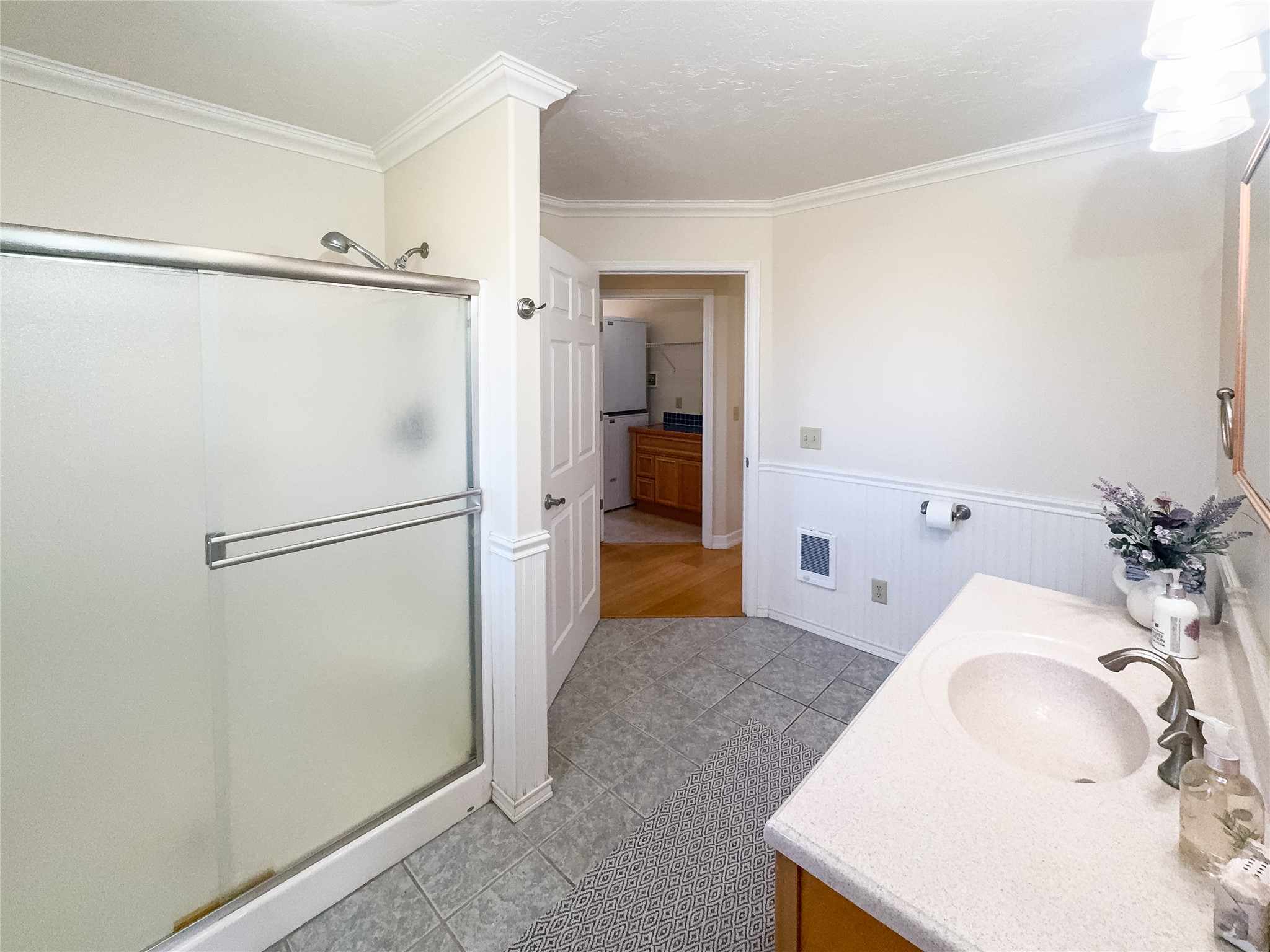196 Edens Lane Property Photo 30