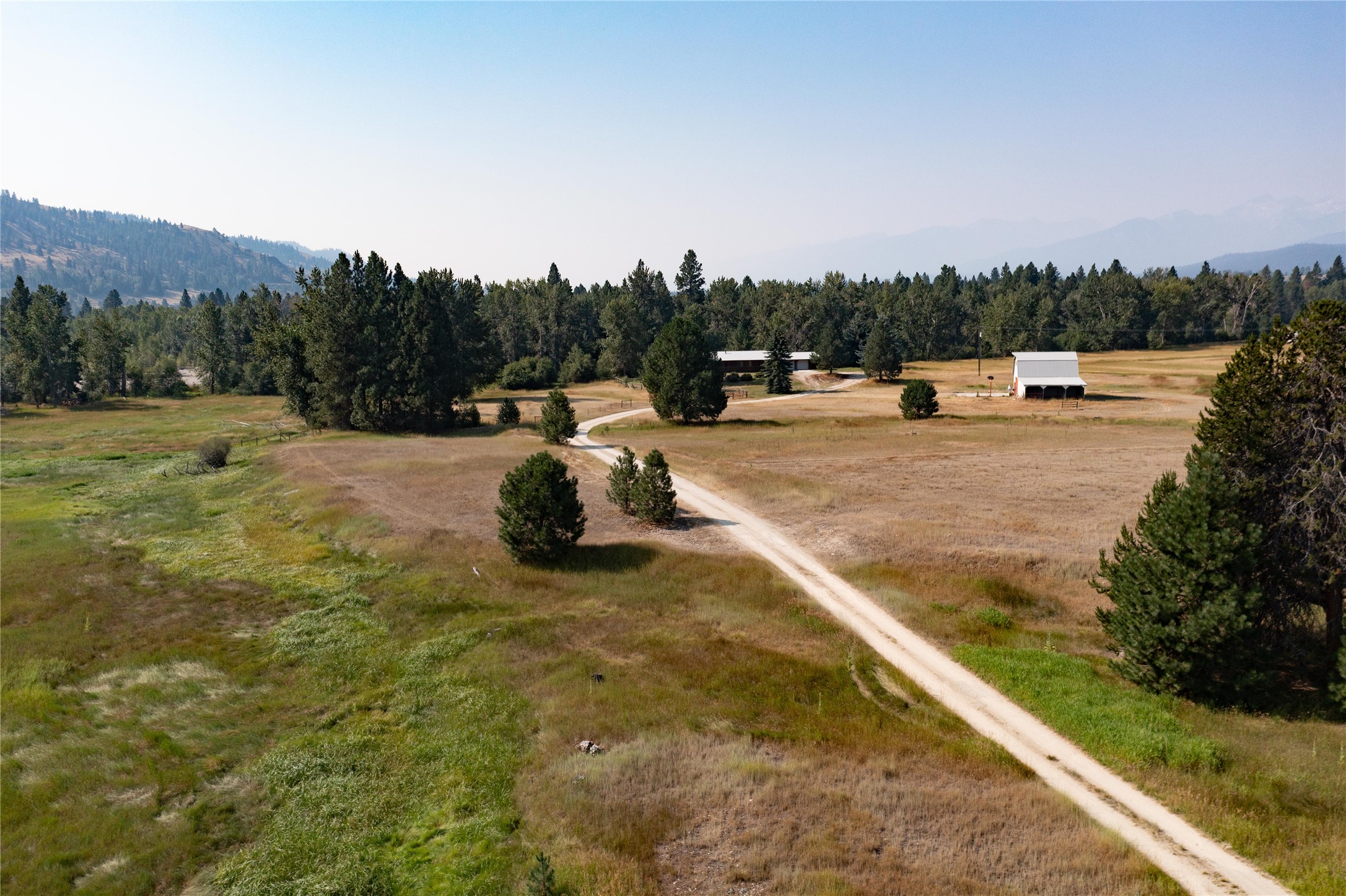 1679 Deer View Property Photo 3