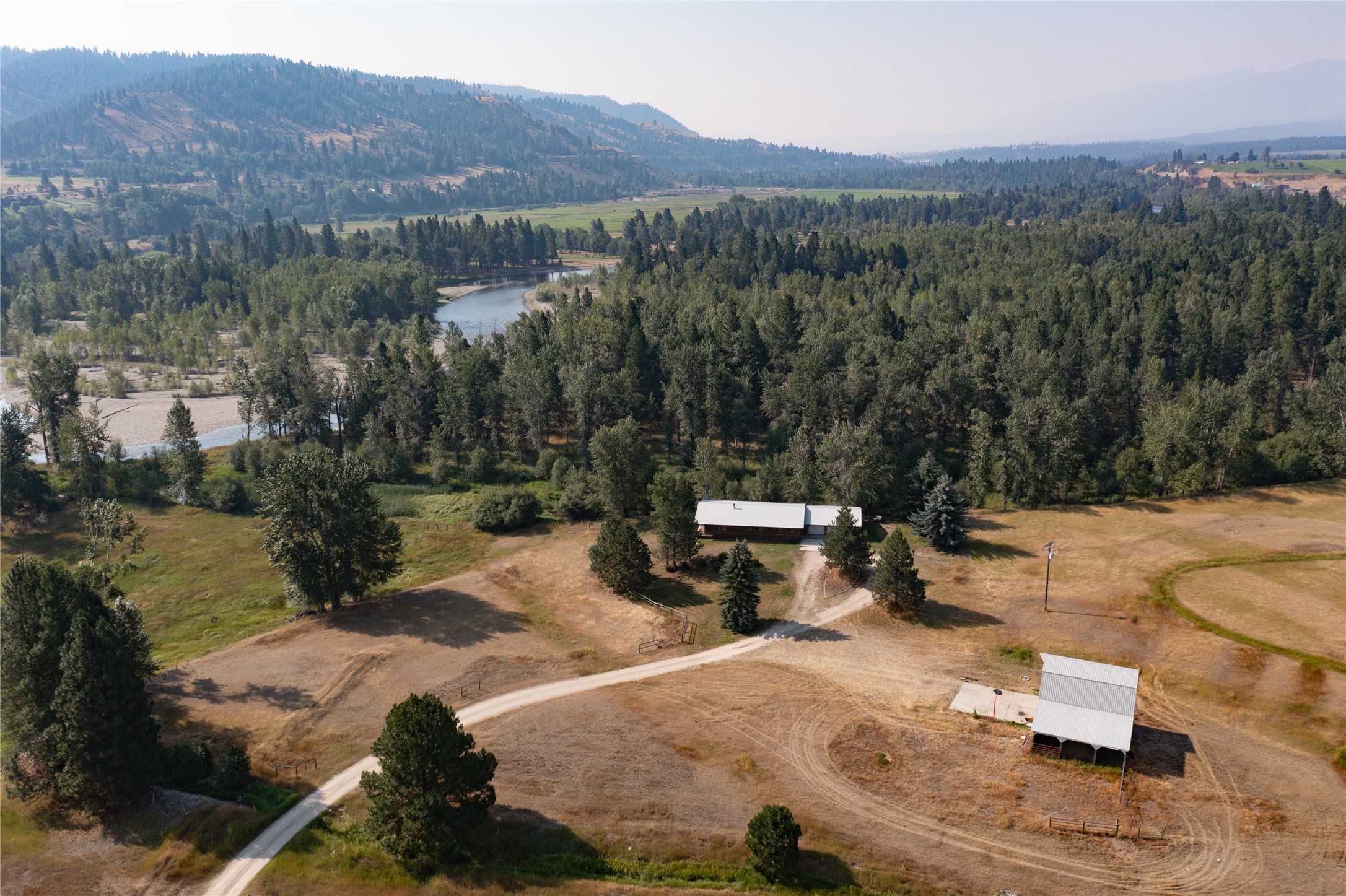 1679 Deer View Property Photo 5