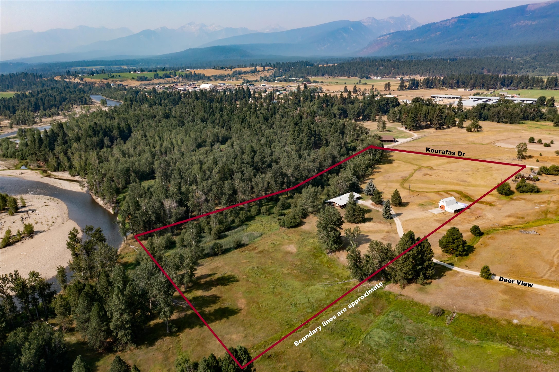 1679 Deer View Property Photo 9