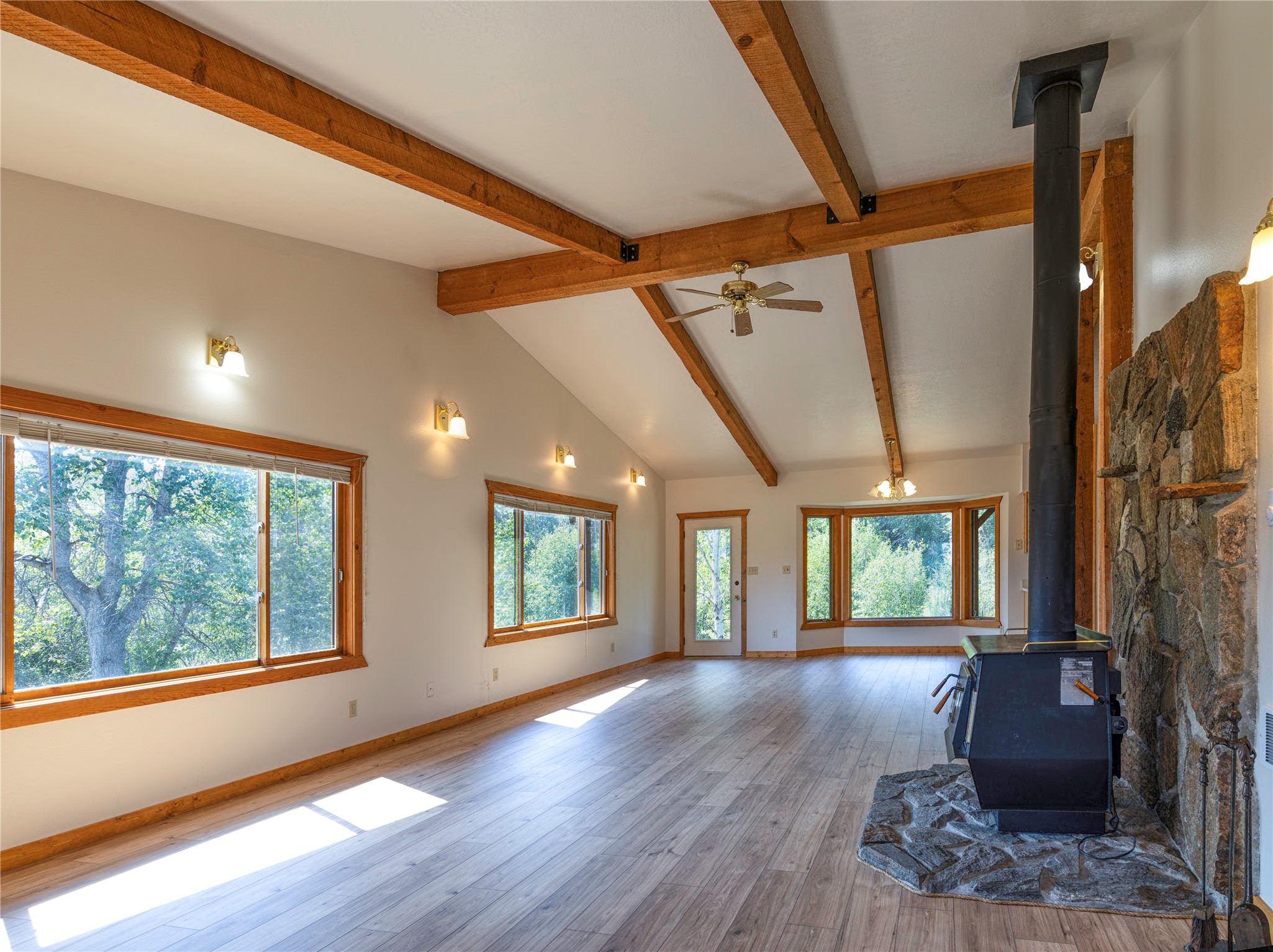 1679 Deer View Property Photo 13