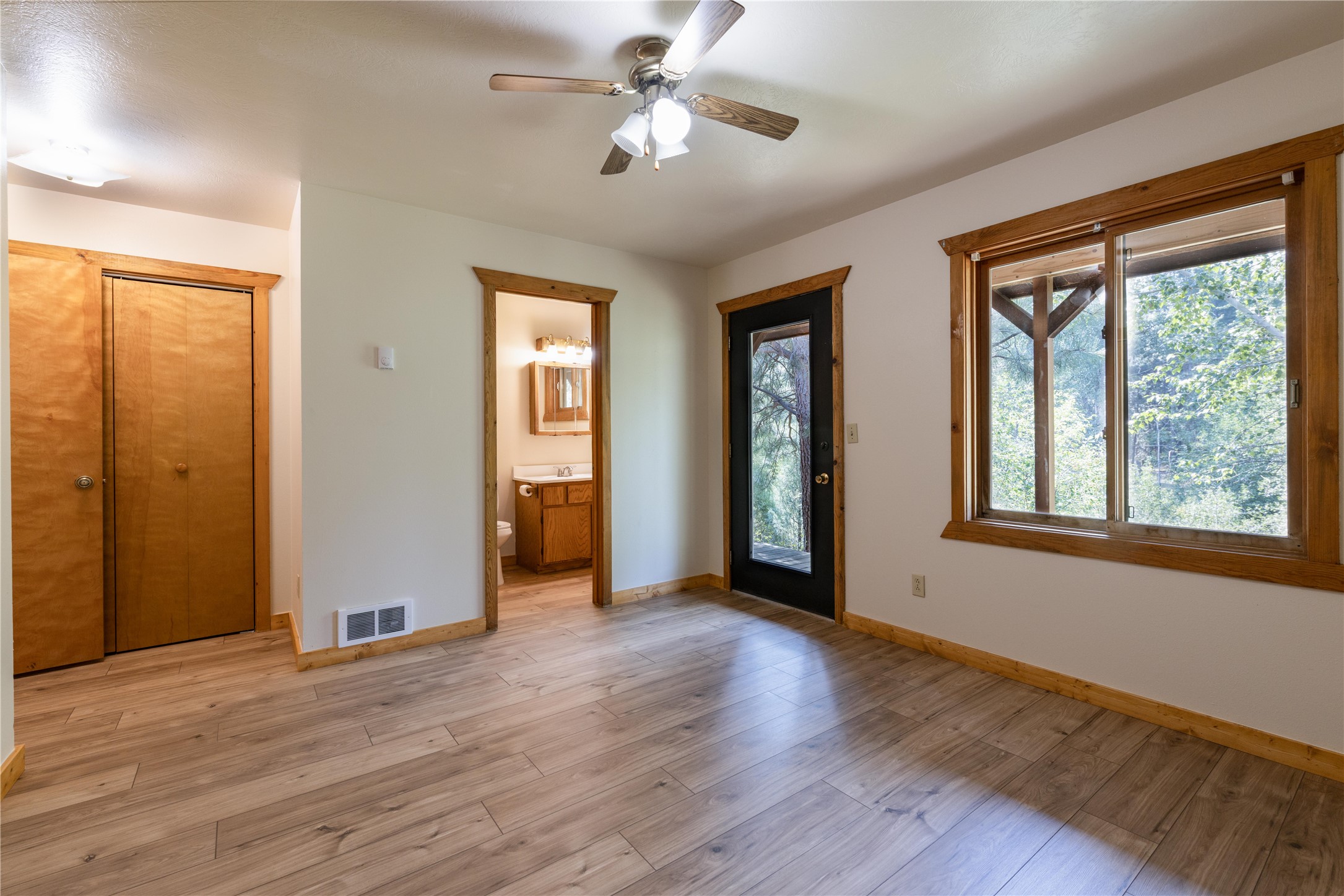 1679 Deer View Property Photo 28