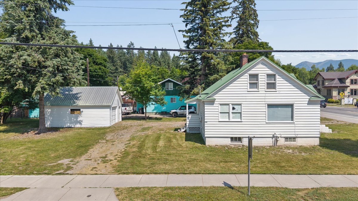 302 Wisconsin Avenue Property Photo 5
