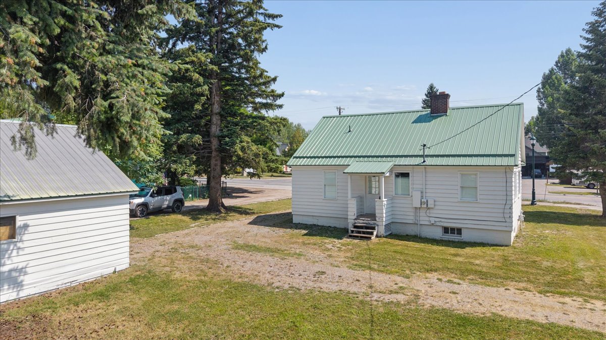 302 Wisconsin Avenue Property Photo 6