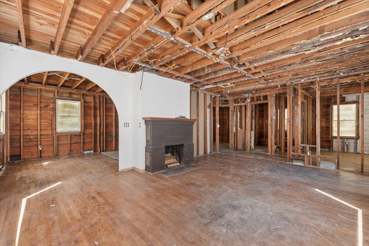 302 Wisconsin Avenue Property Photo 8