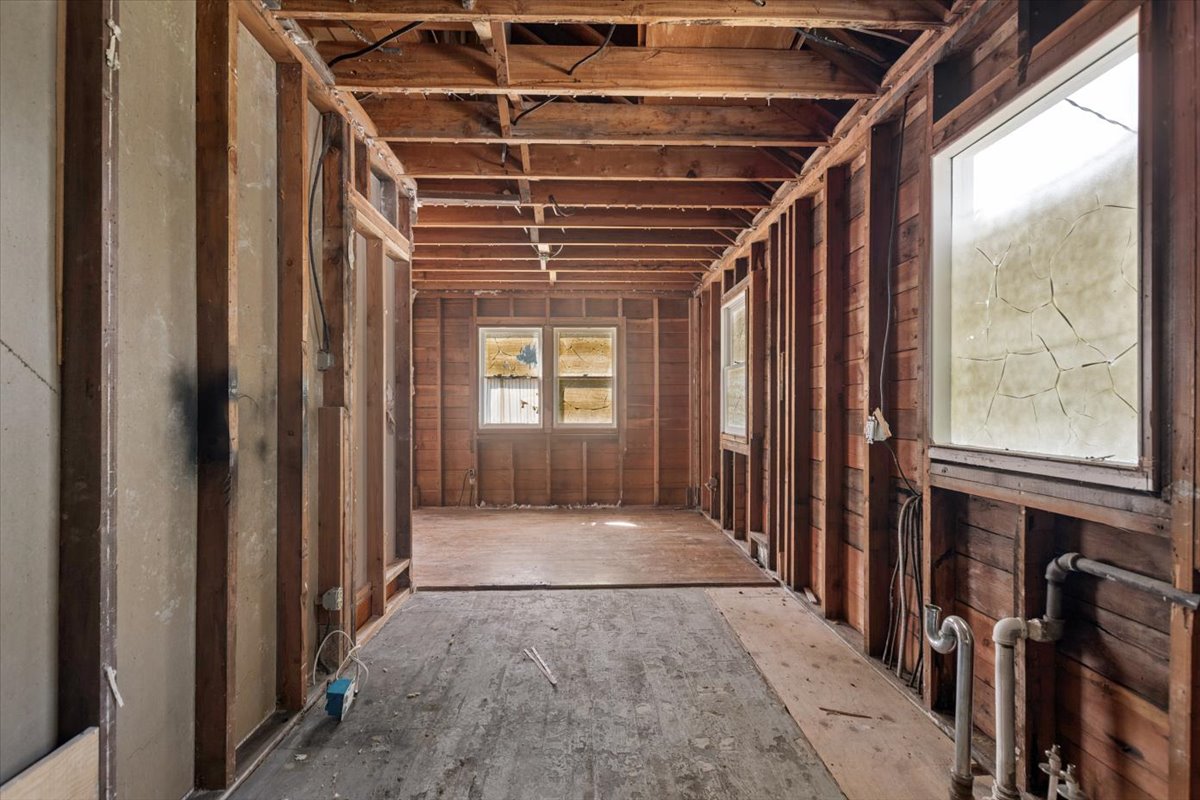302 Wisconsin Avenue Property Photo 14