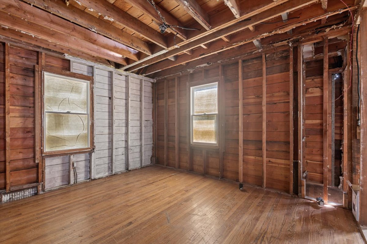 302 Wisconsin Avenue Property Photo 16