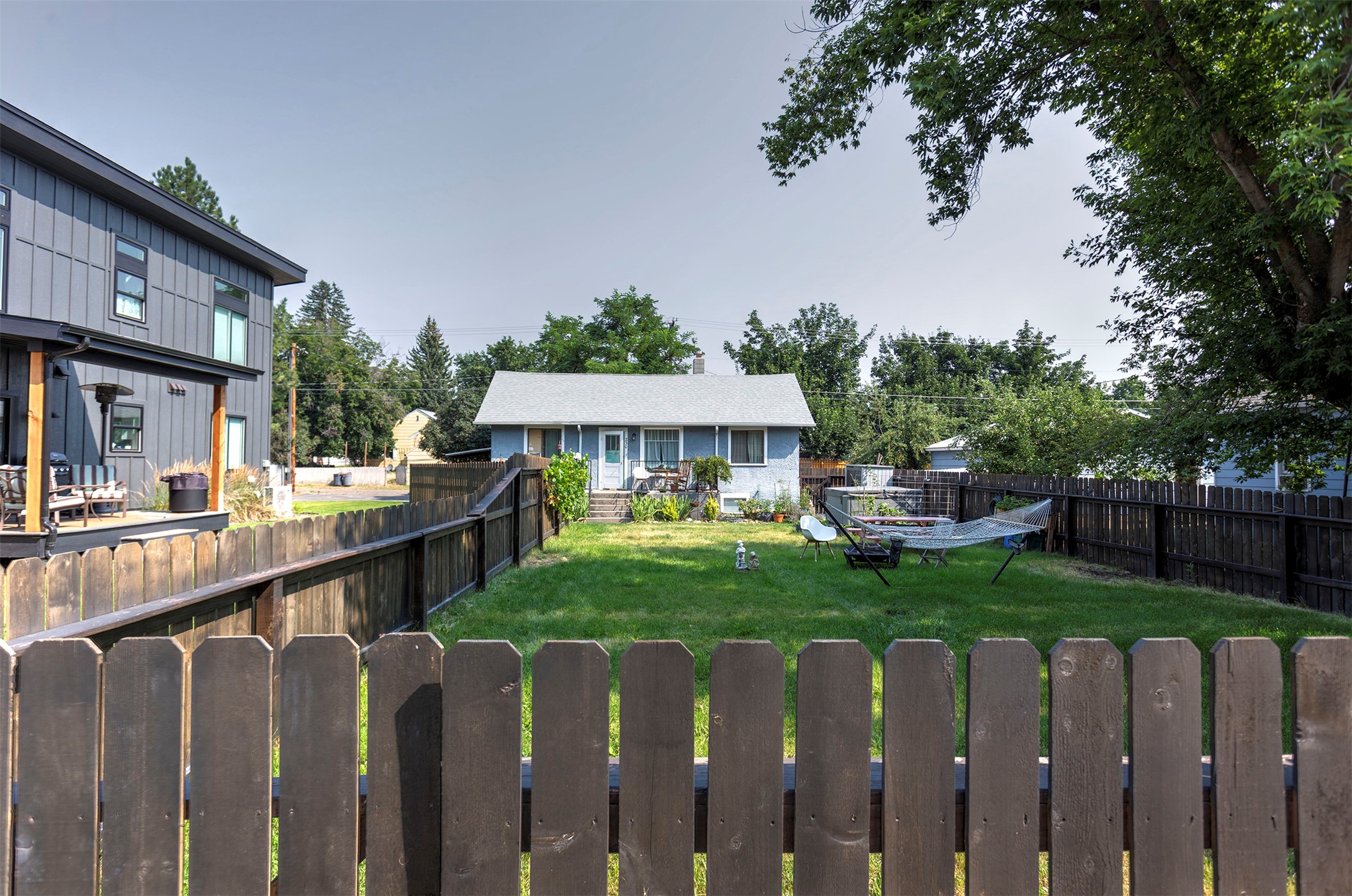 230 W Kent Avenue Property Photo 10