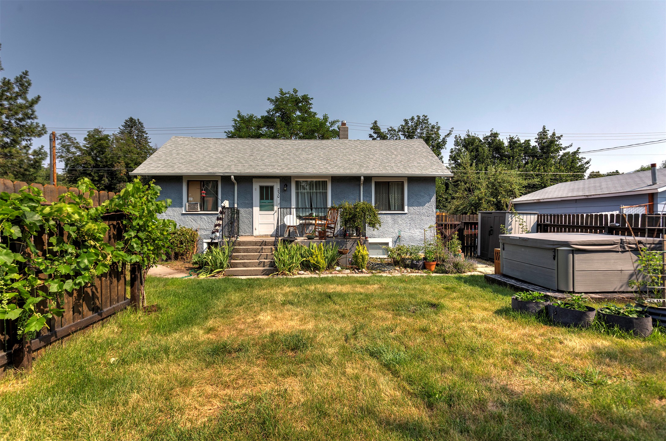 230 W Kent Avenue Property Photo 15