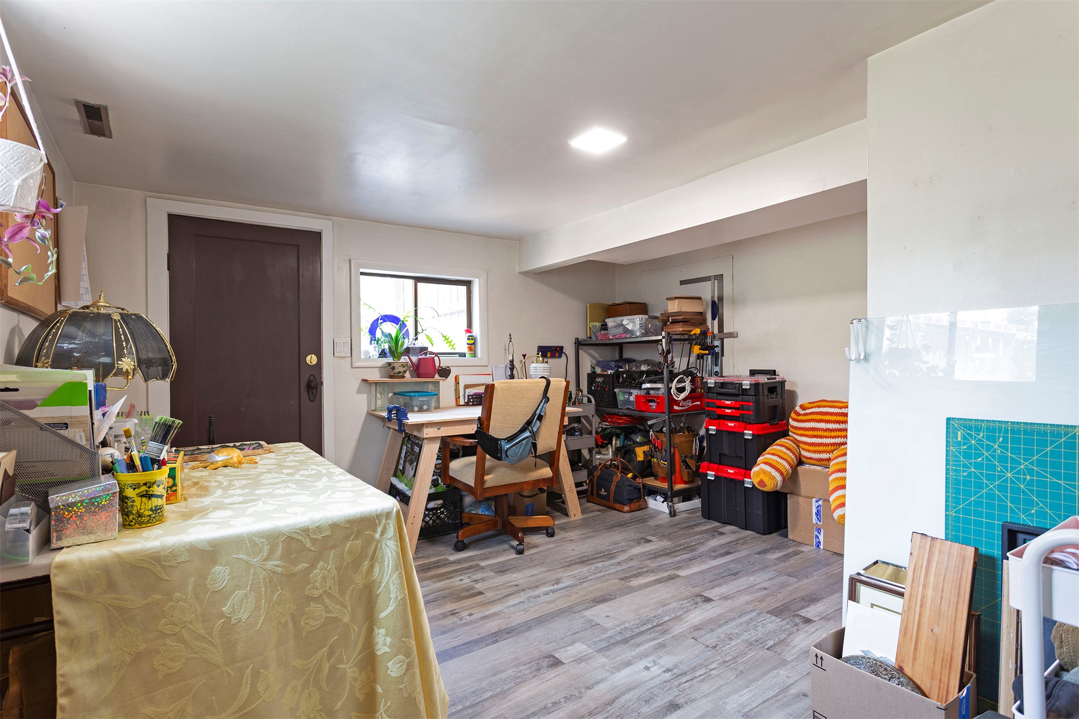 230 W Kent Avenue Property Photo 42