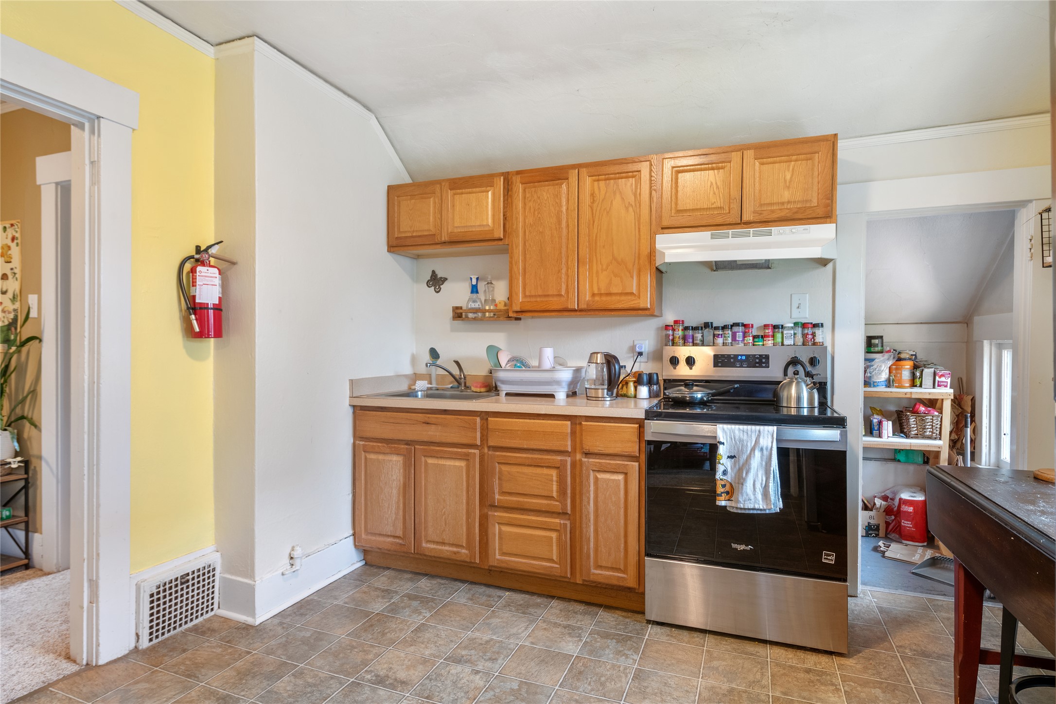 323 Eddy Avenue Property Photo 49
