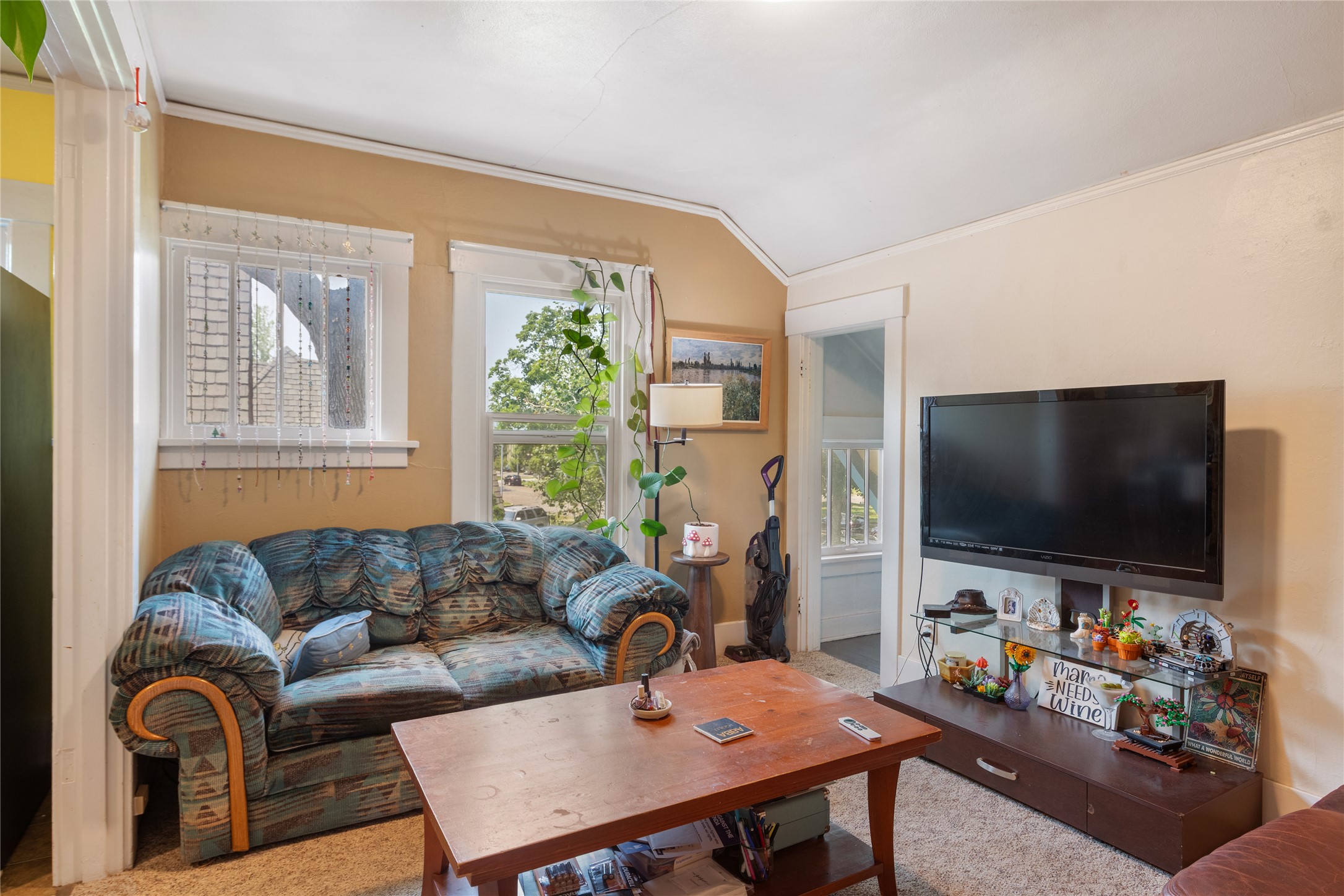 323 Eddy Avenue Property Photo 52