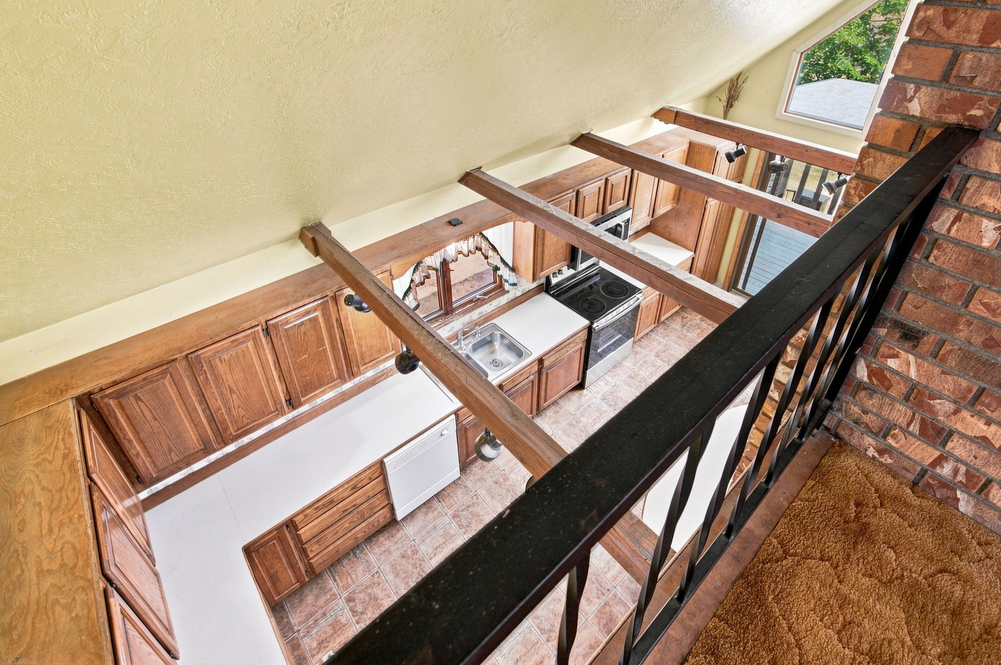 204 Downing Lane Property Photo 23