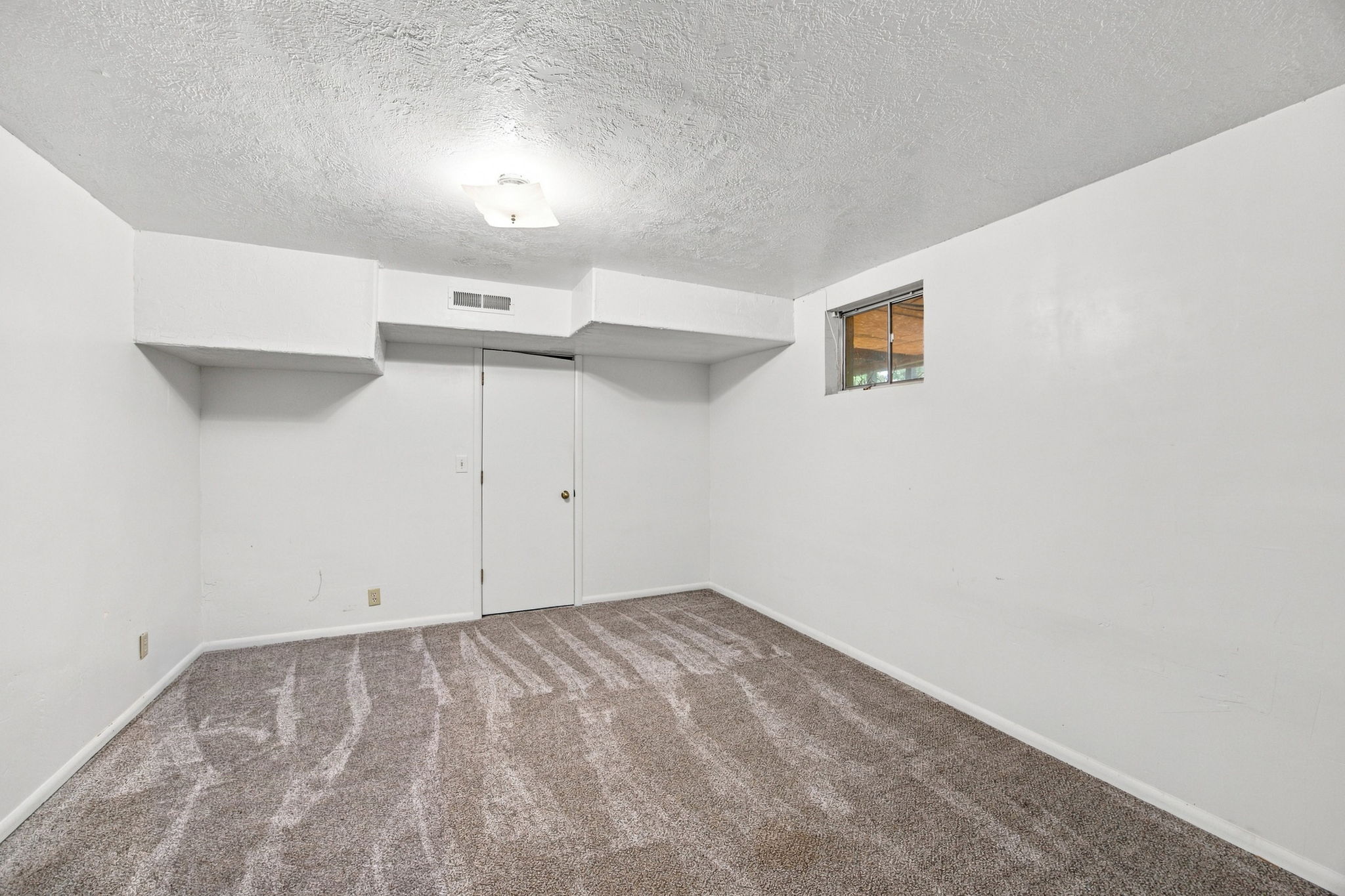 204 Downing Lane Property Photo 37