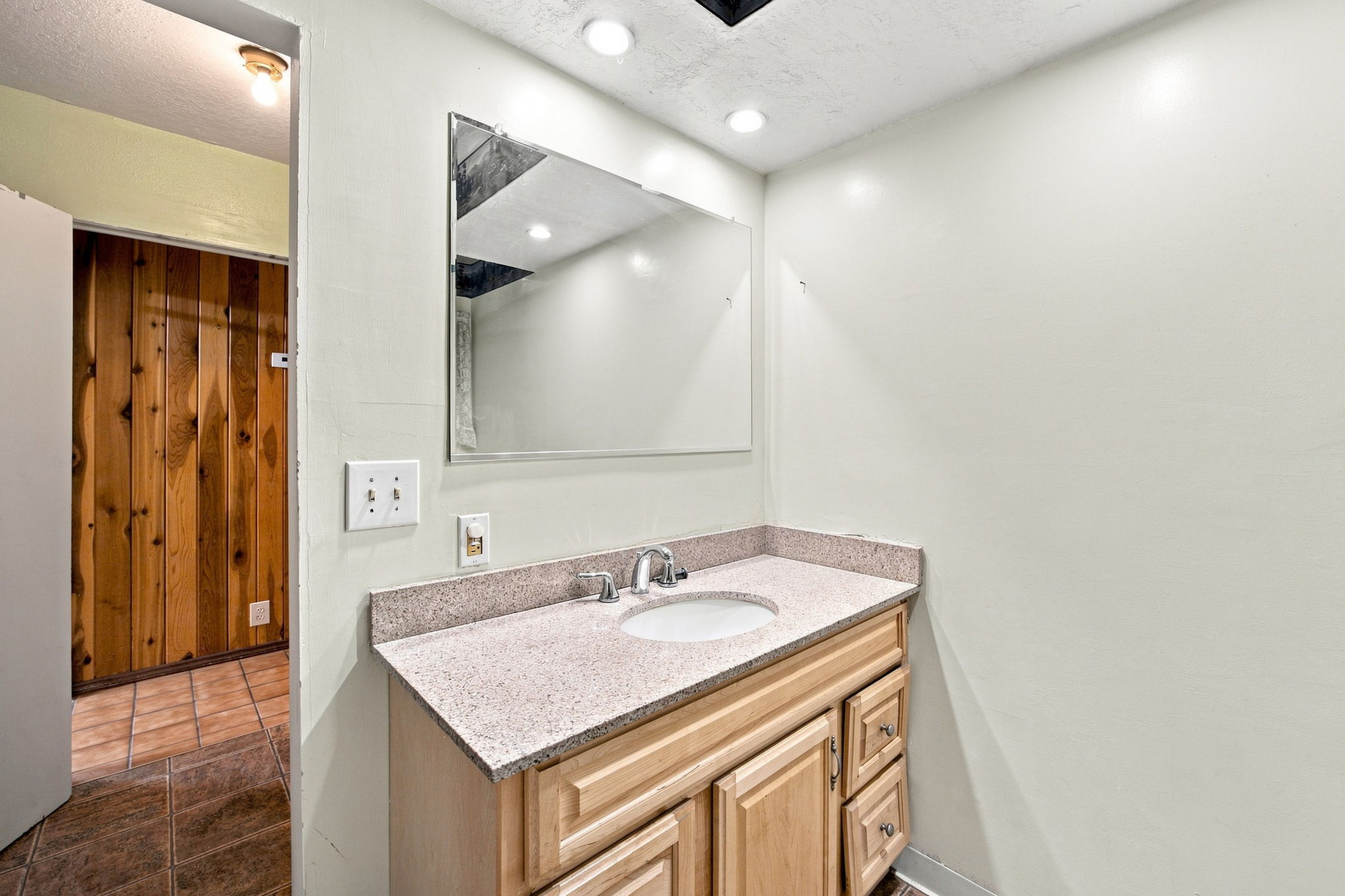 204 Downing Lane Property Photo 38