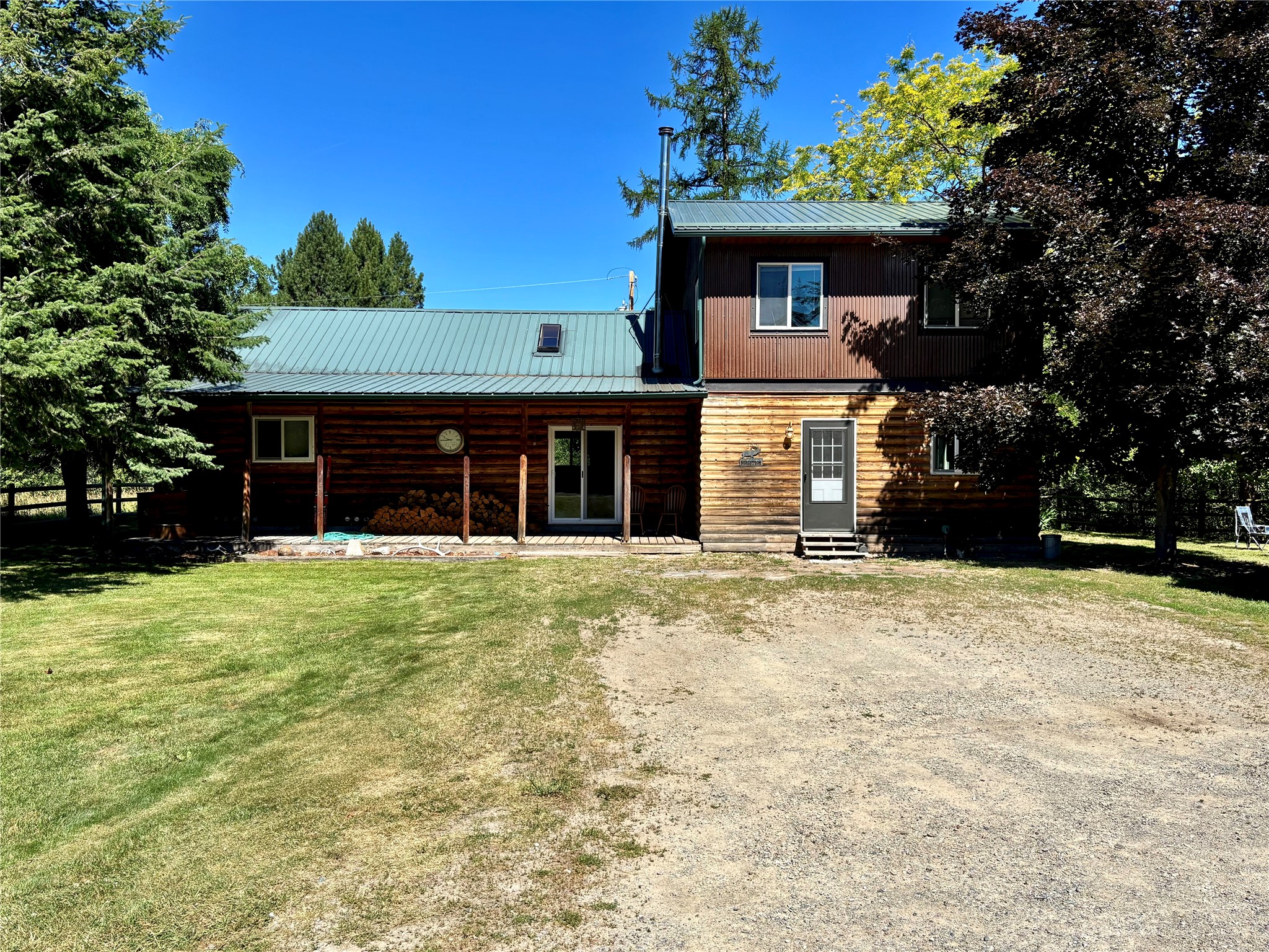 1484 River Road W Property Photo 3