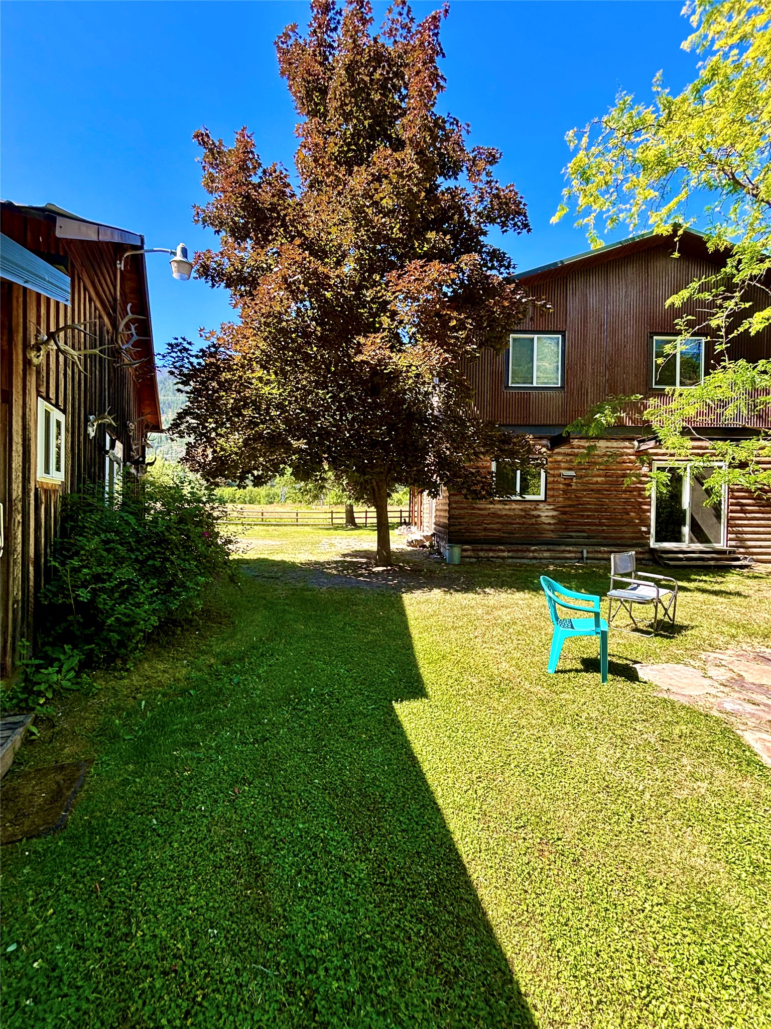 1484 River Road W Property Photo 6