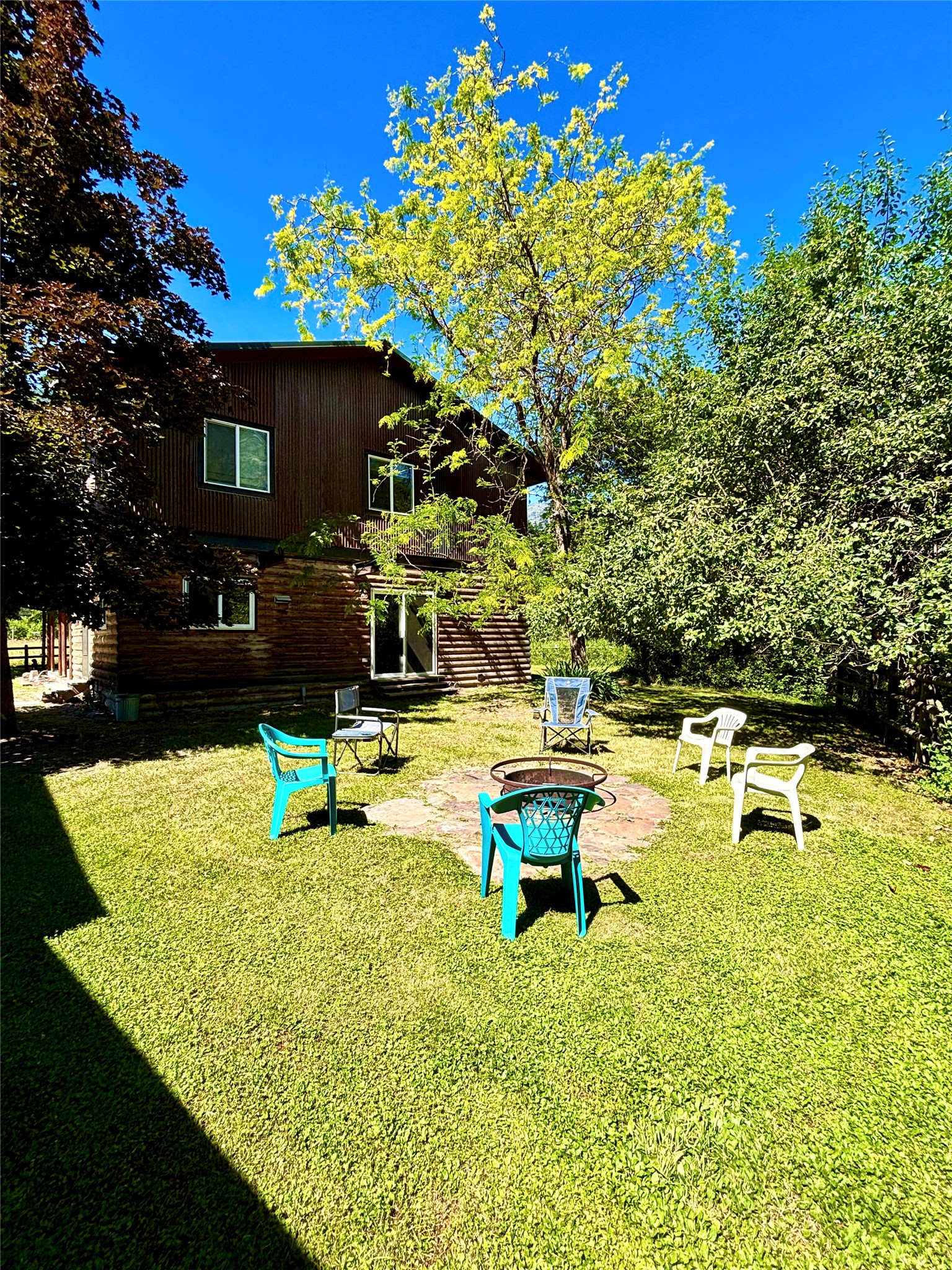 1484 River Road W Property Photo 7