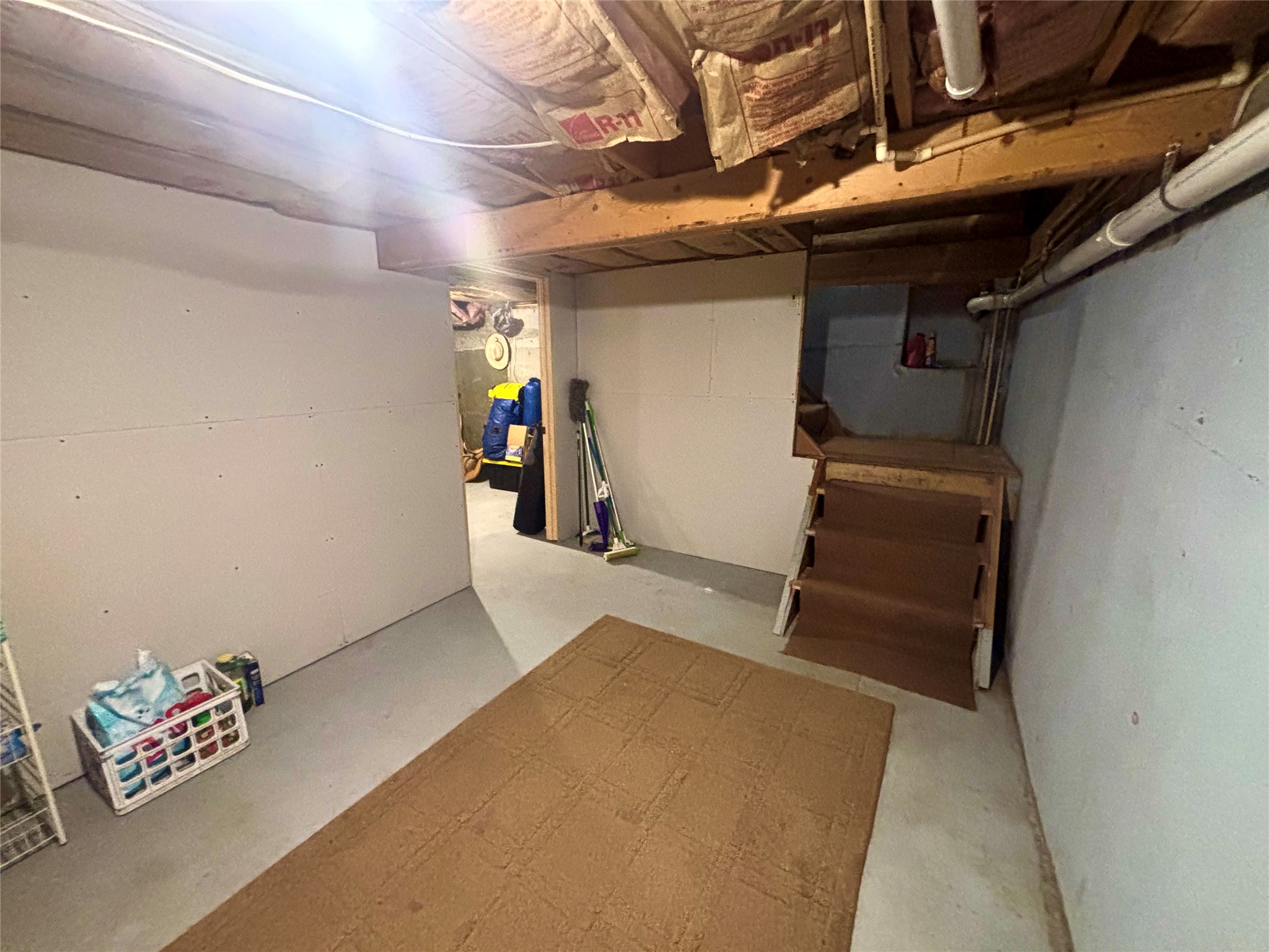 1484 River Road W Property Photo 68
