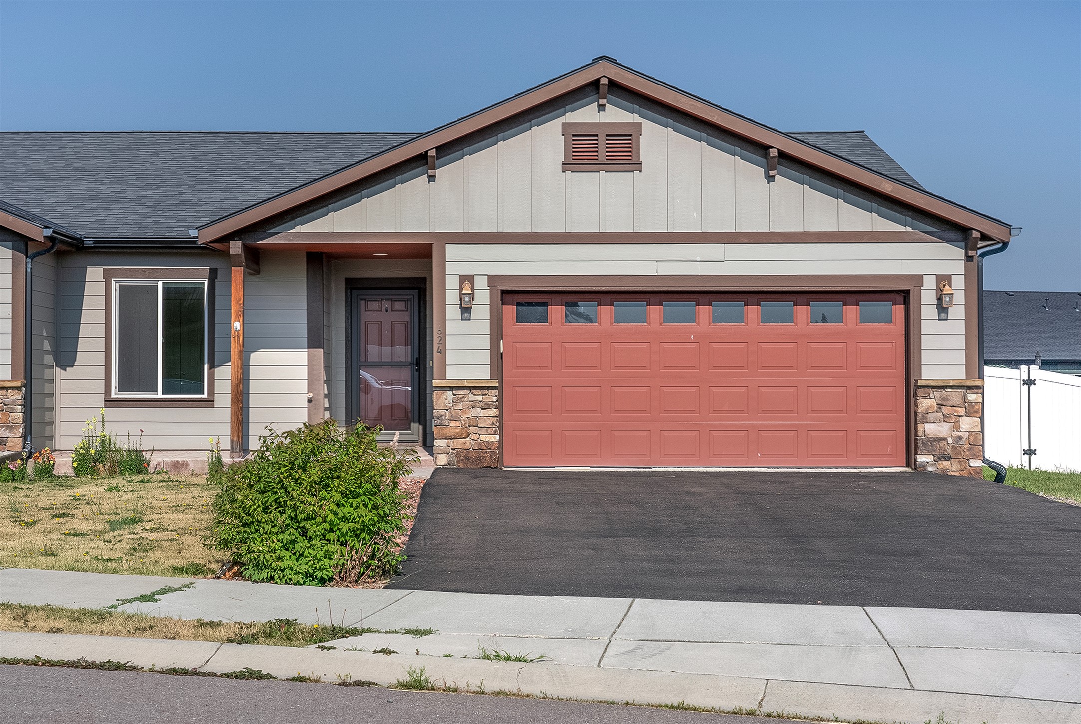 624 Corporate Drive Property Photo 1