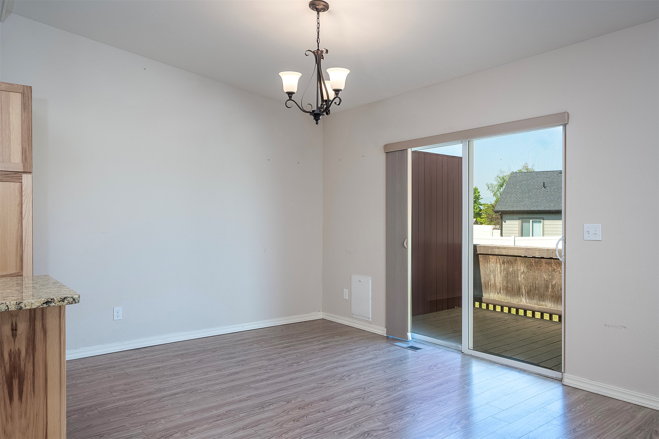 624 Corporate Drive Property Photo 10