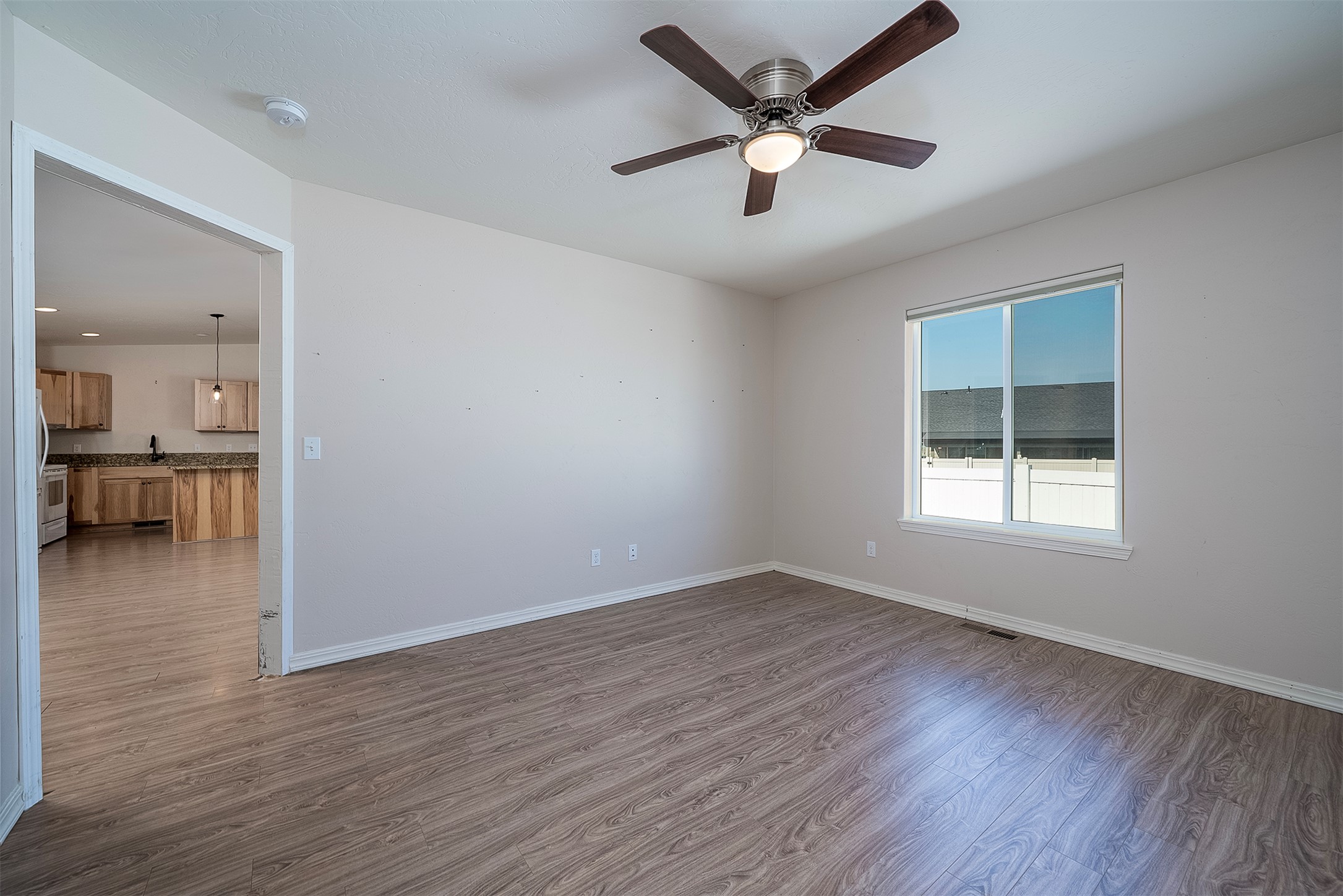 624 Corporate Drive Property Photo 12