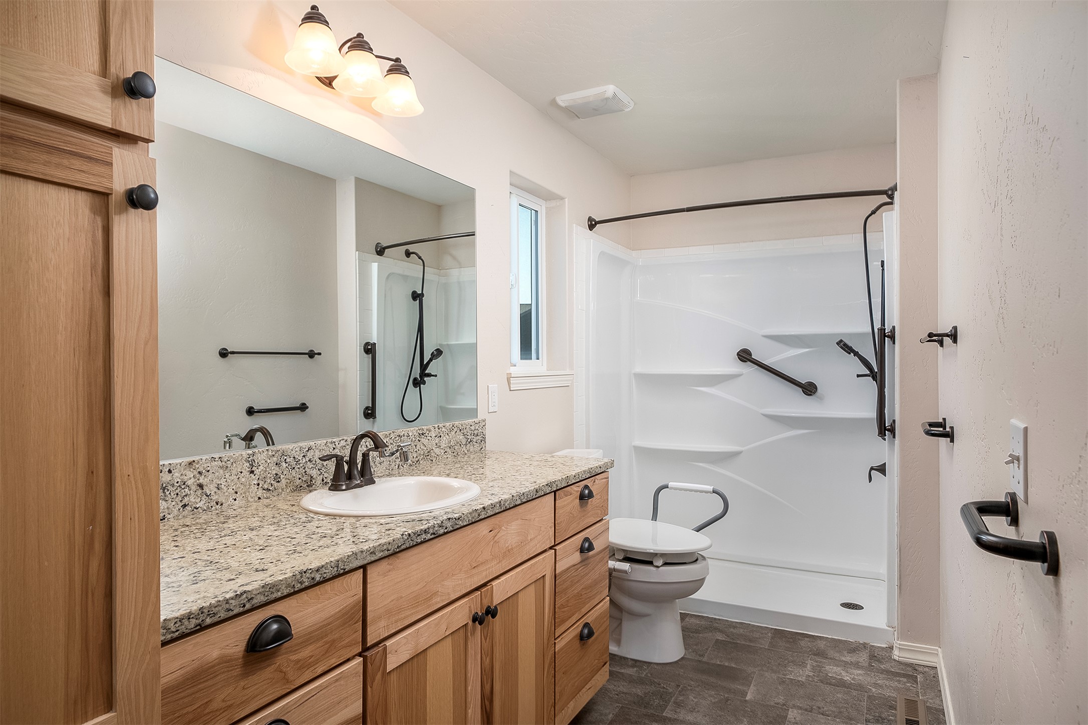 624 Corporate Drive Property Photo 15