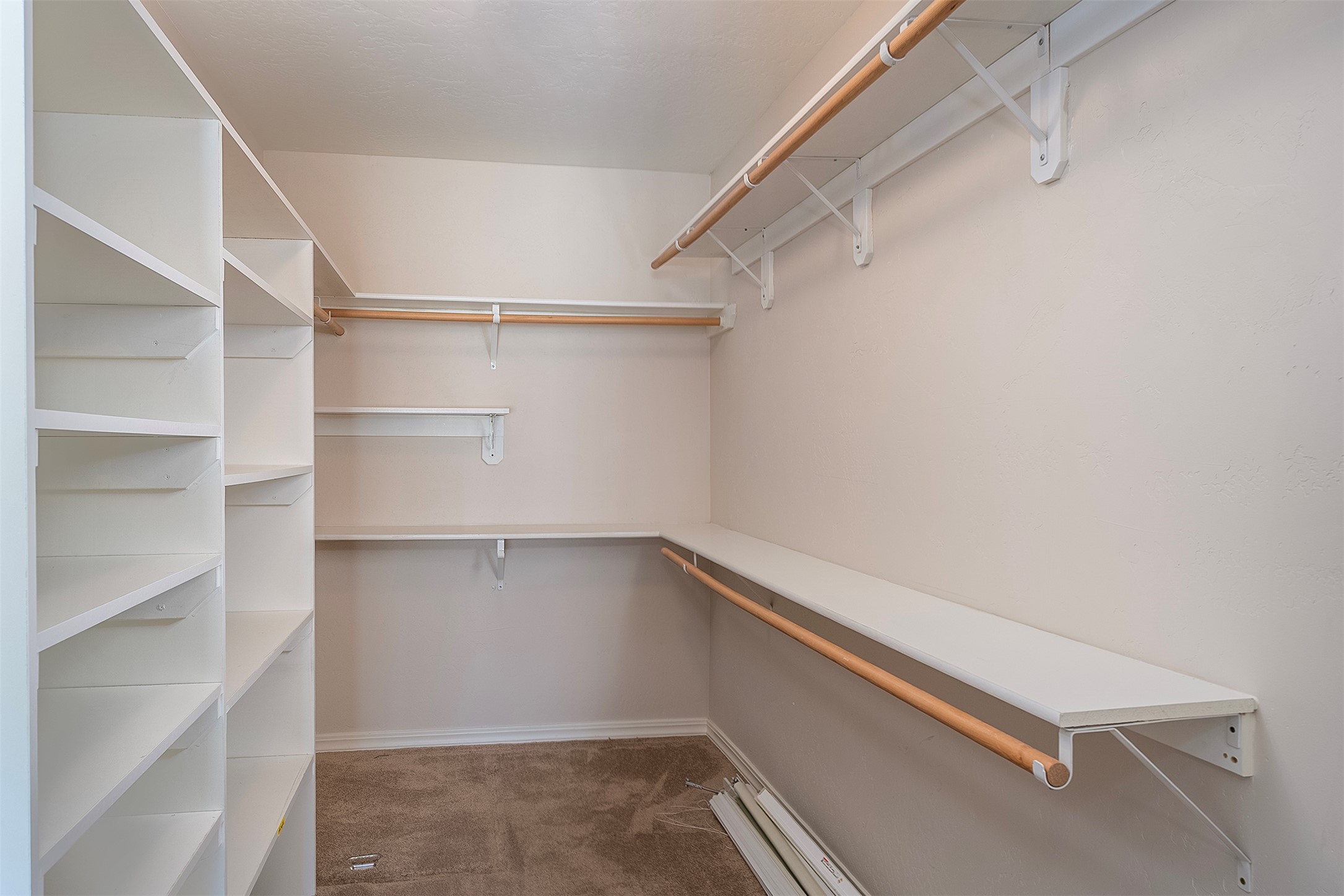 624 Corporate Drive Property Photo 16