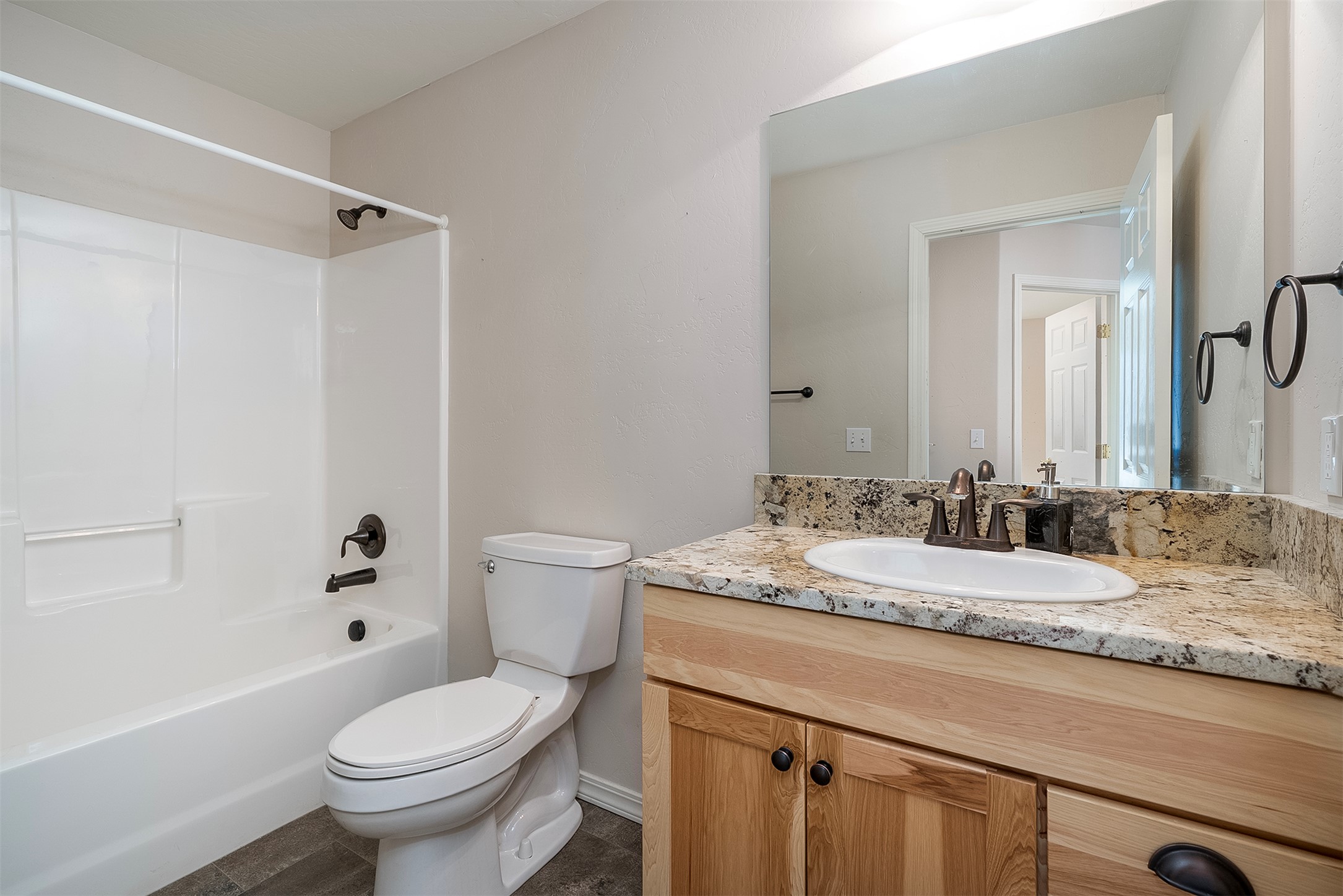 624 Corporate Drive Property Photo 19