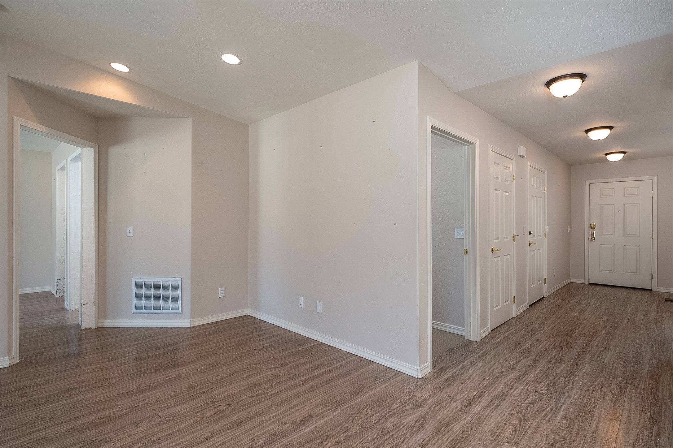 624 Corporate Drive Property Photo 21