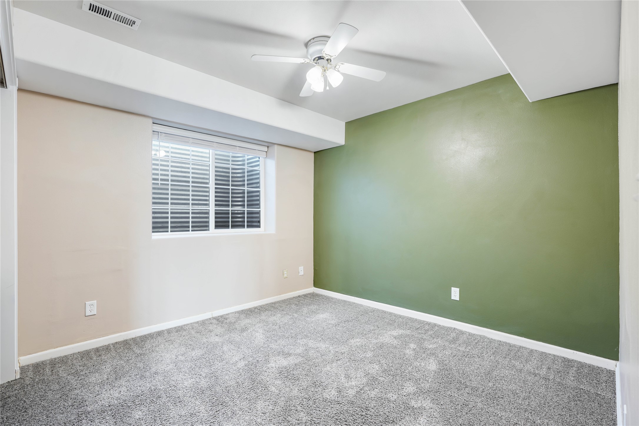 5670 Vulk Drive Property Photo 38