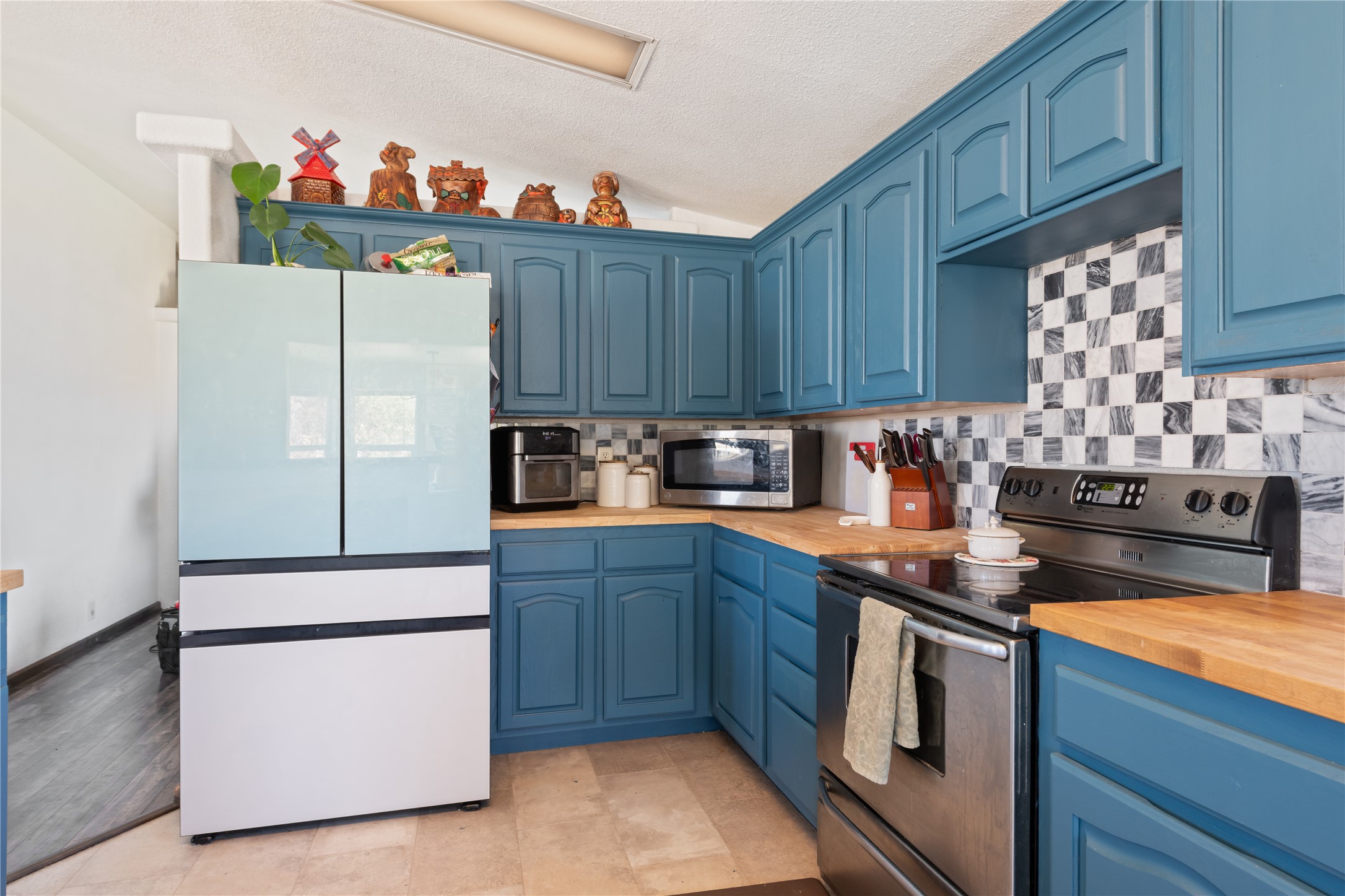 32689 Blackhawk Loop Property Photo 32