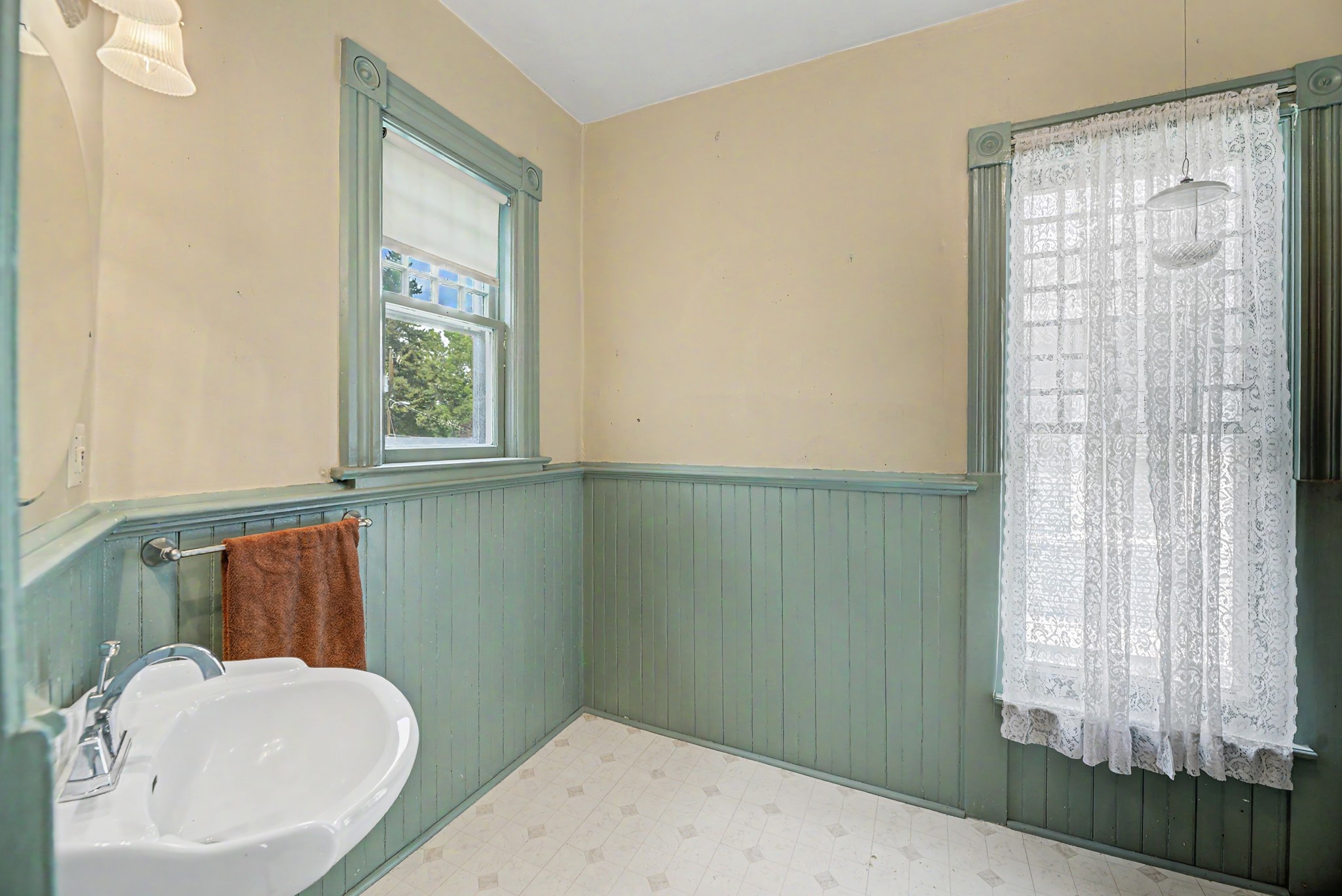 620 N Warren Street Property Photo 29