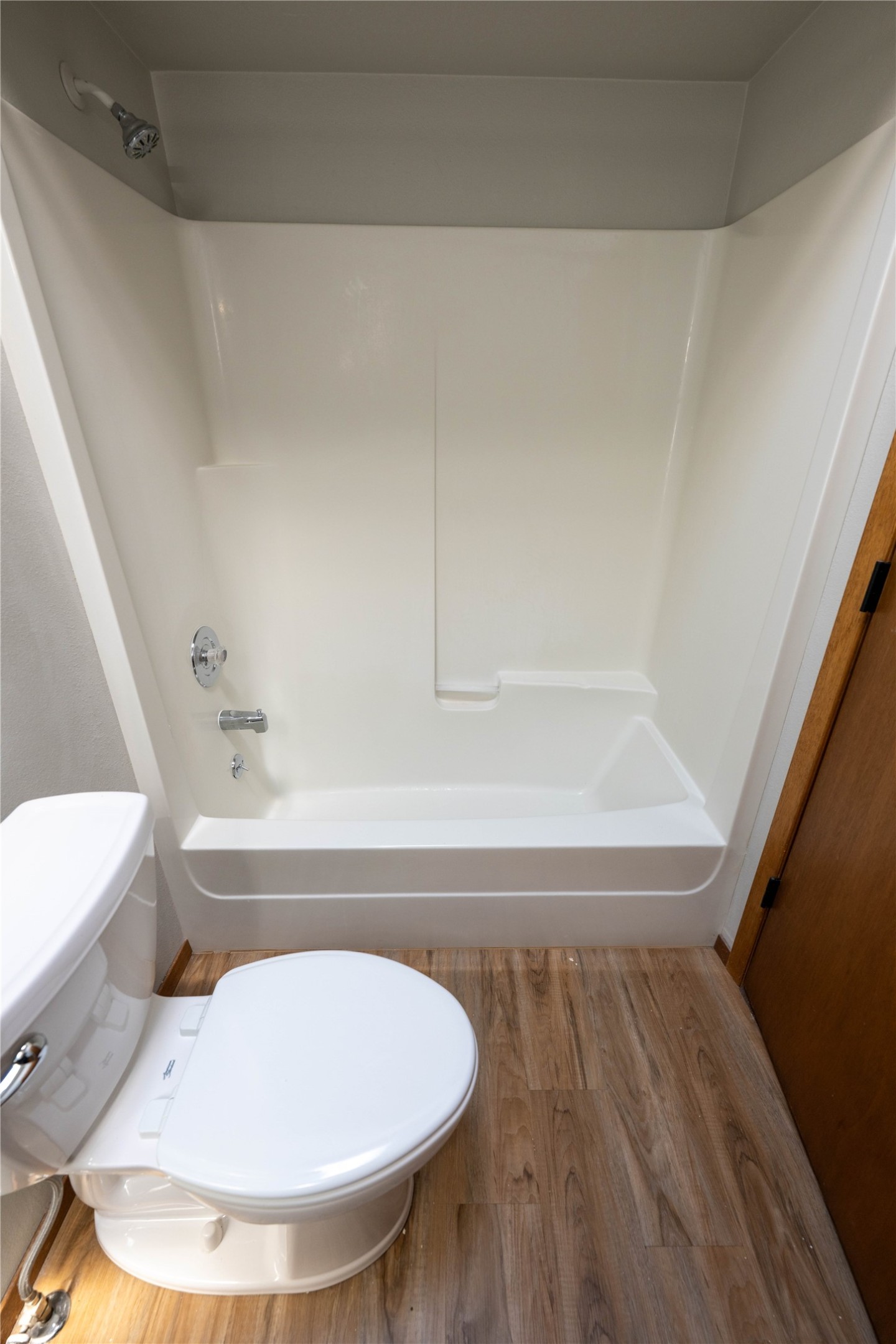516 Coventry Court Property Photo 19