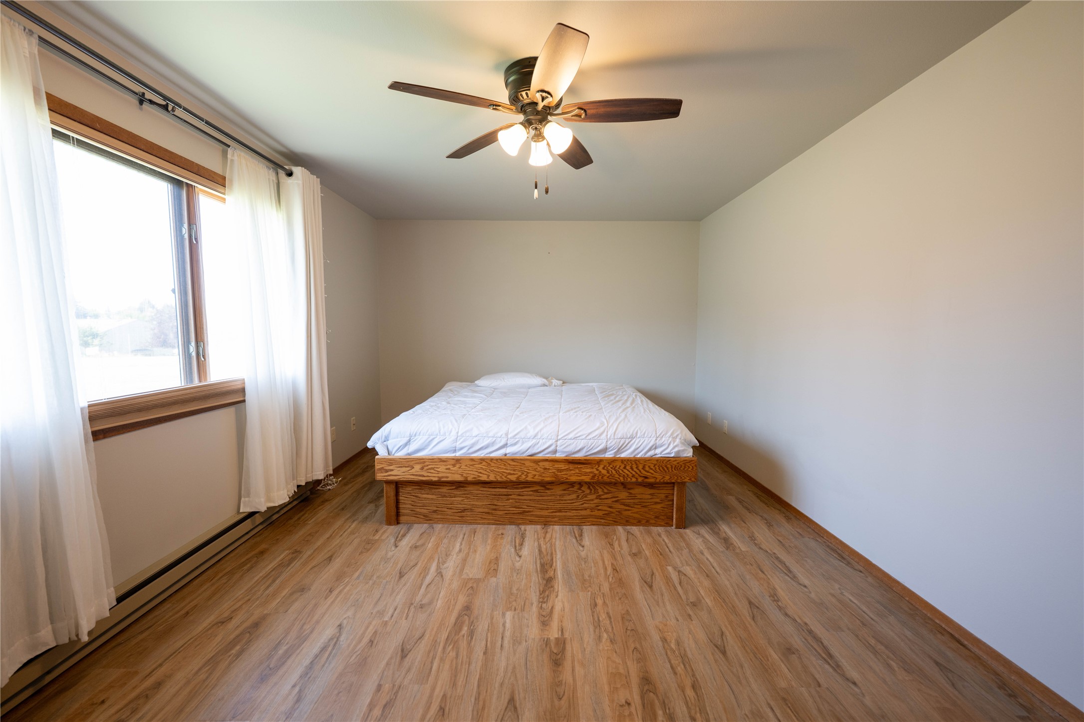 516 Coventry Court Property Photo 20