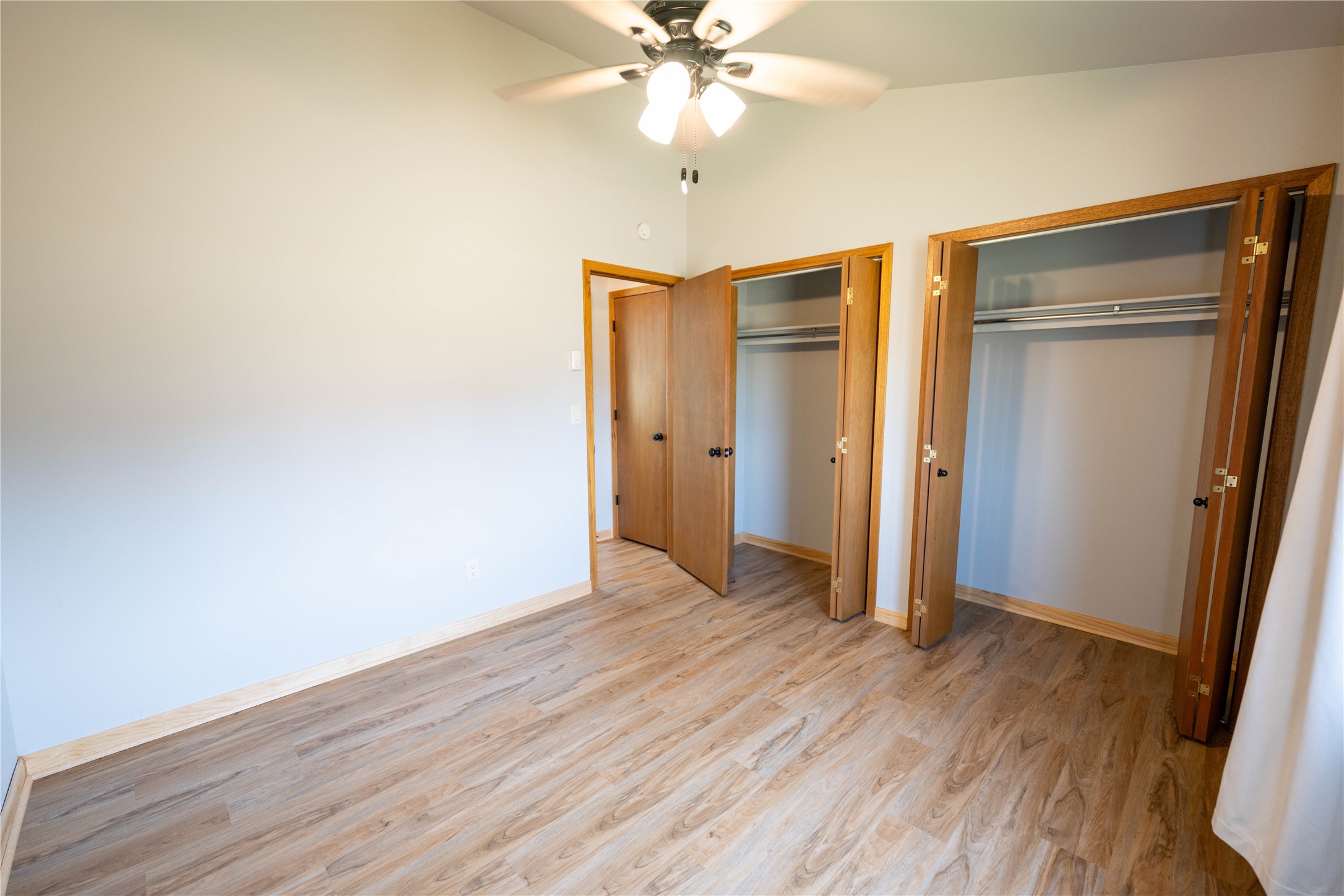 516 Coventry Court Property Photo 26