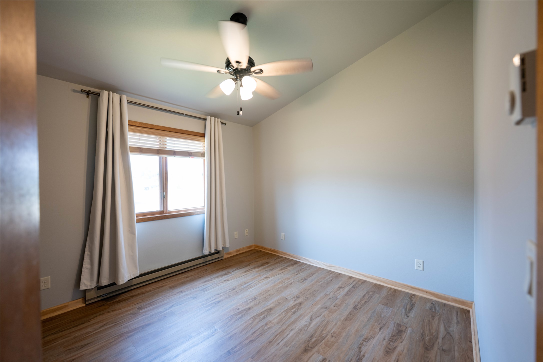 516 Coventry Court Property Photo 27
