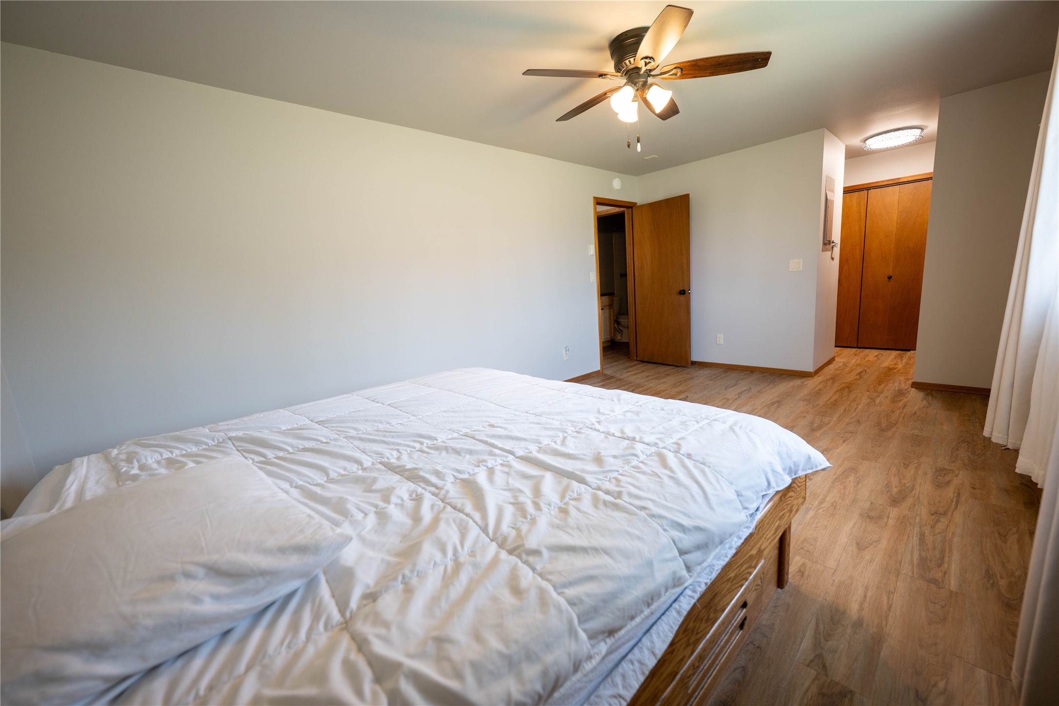 516 Coventry Court Property Photo 36