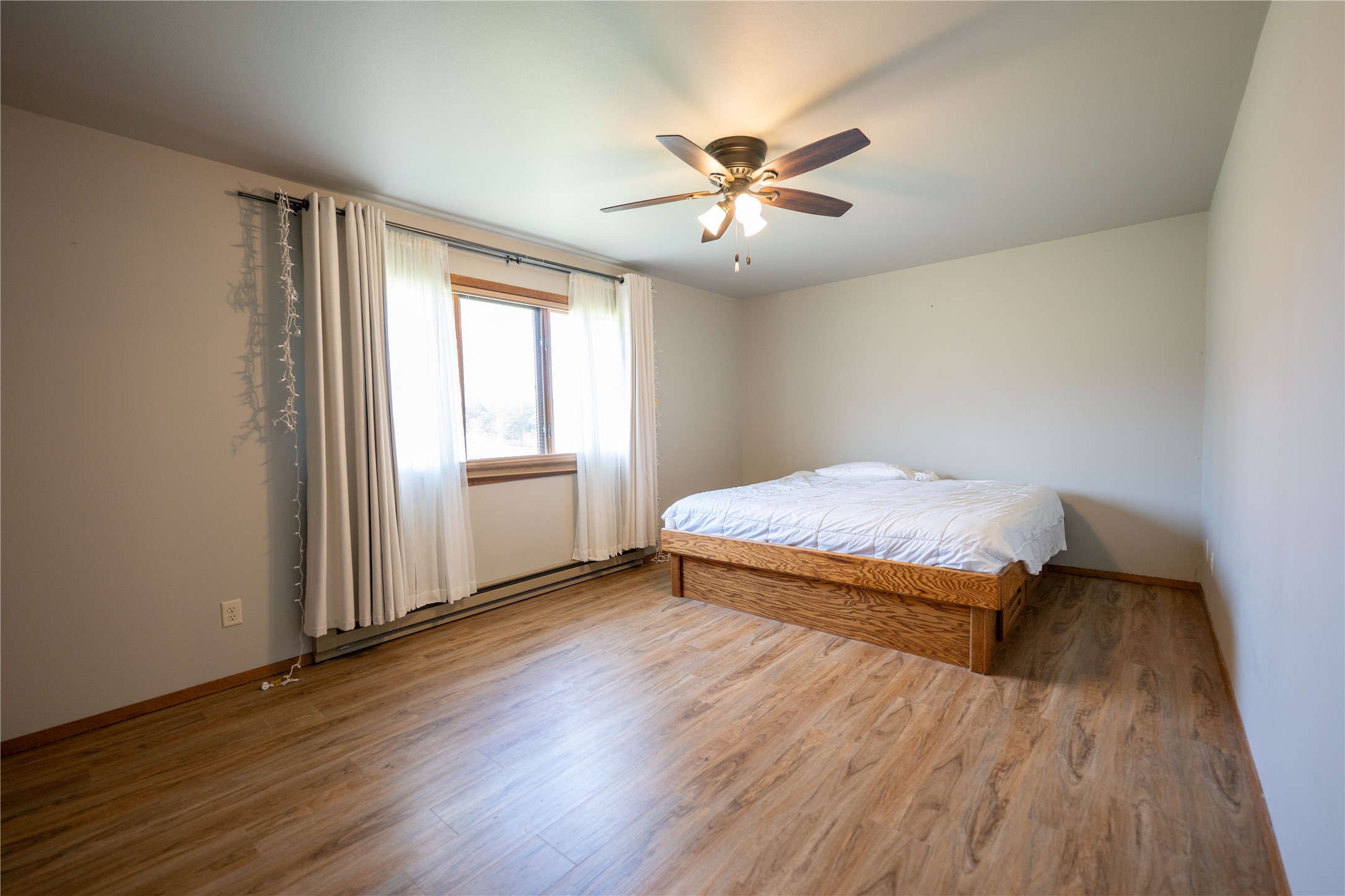 516 Coventry Court Property Photo 37