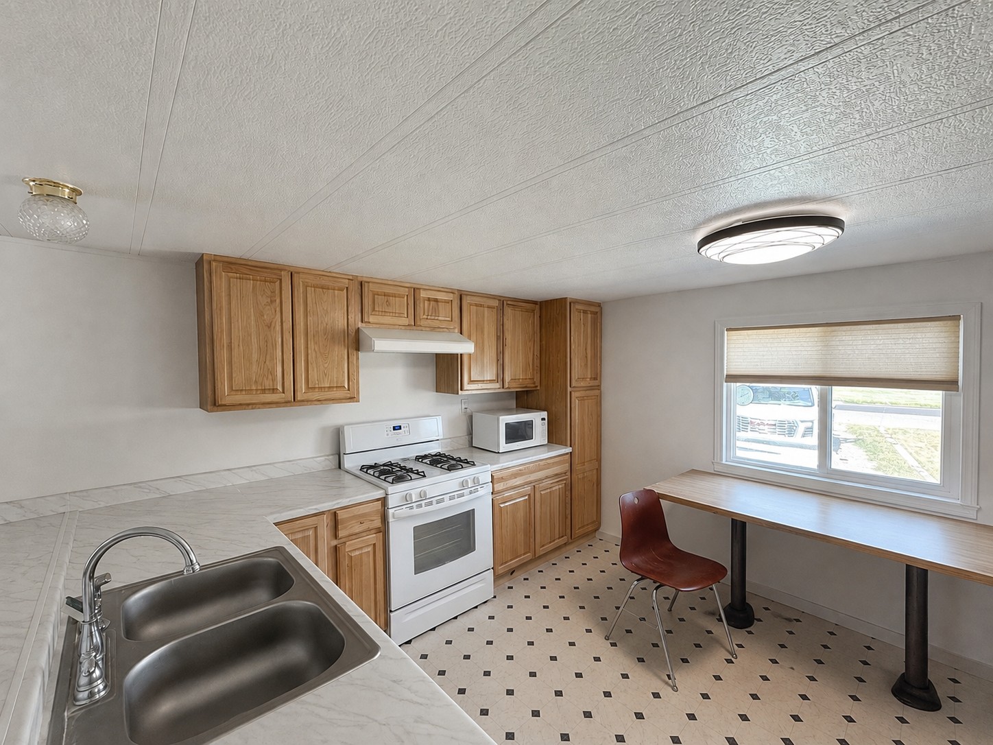 1640 8th Avenue Nw Property Photo 6