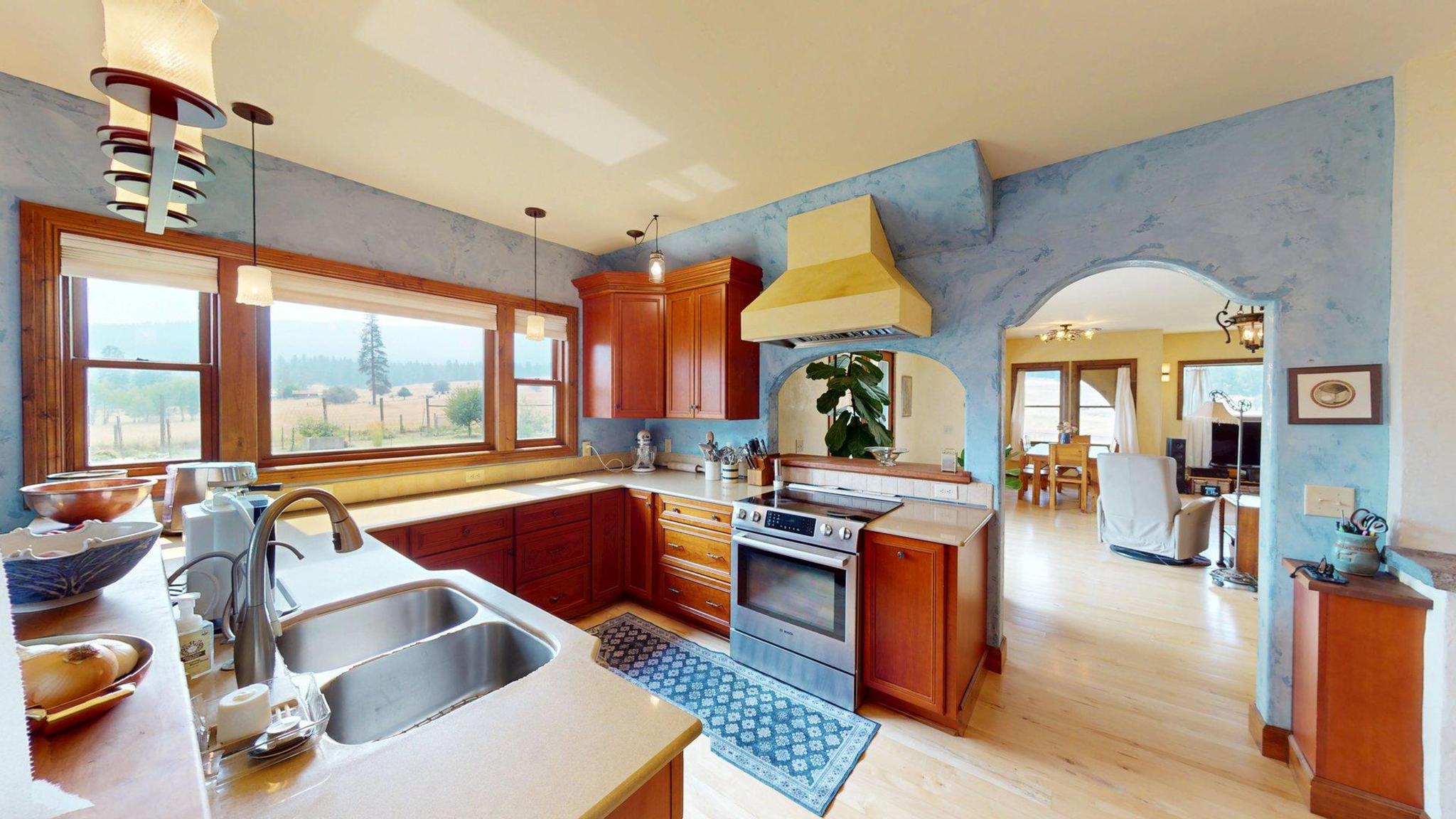 815 2nd Avenue S Property Photo 14