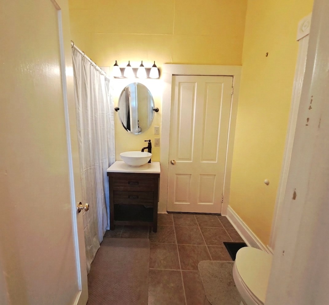 1026 11th Avenue Property Photo 8